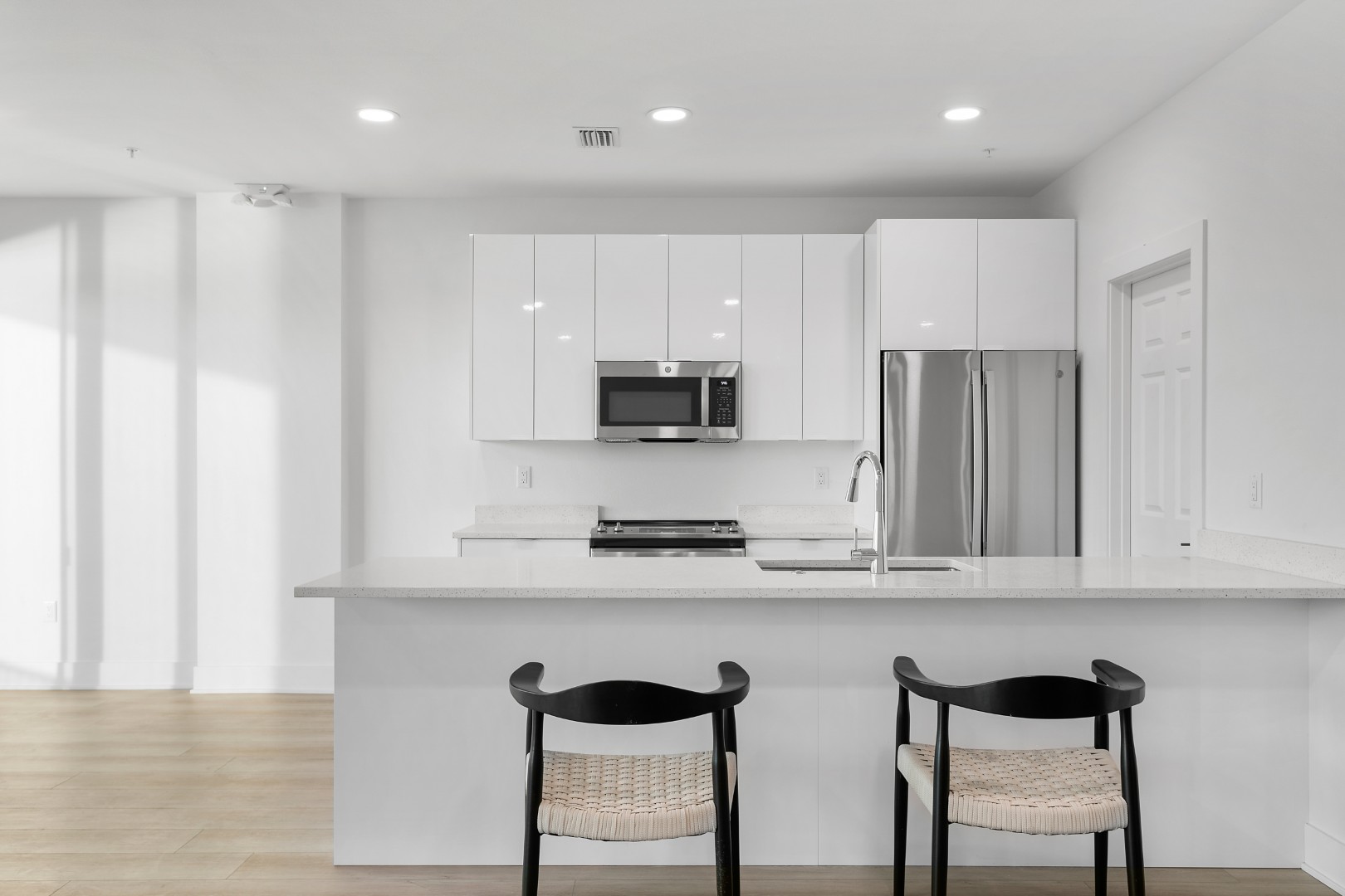 400 150th Ave # 304, Madeira Beach, Florida, 33708, United States, 3 Bedrooms Bedrooms, ,3 BathroomsBathrooms,Residential,For Sale,400 150th Ave # 304,1407196