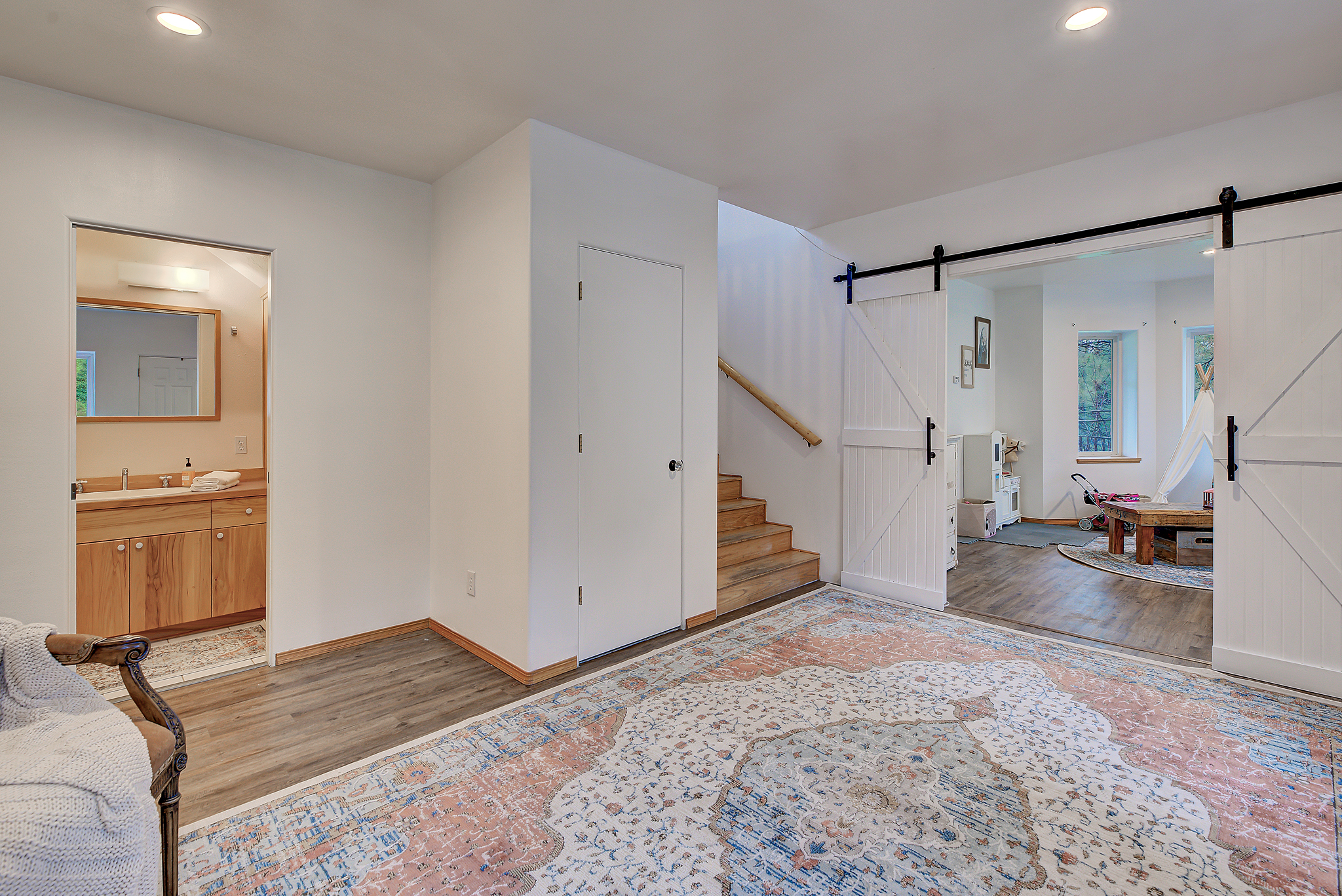 Helmville, Montana, 59743, United States, 3 Bedrooms Bedrooms, ,4 BathroomsBathrooms,Residential,For Sale,1975948