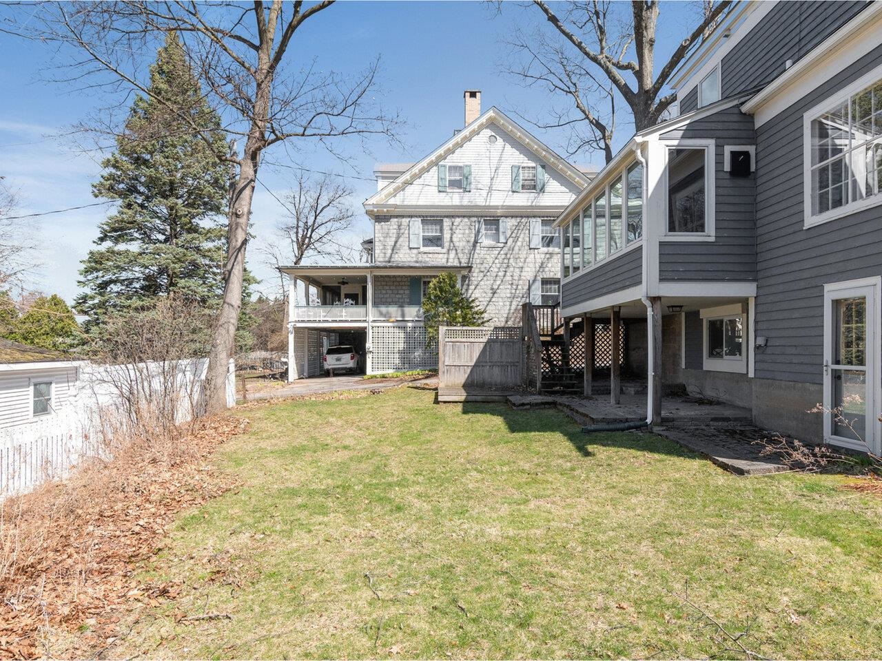 Burlington, Vermont, 05401, United States, 3 Bedrooms Bedrooms, ,2 BathroomsBathrooms,Residential,For Sale,1777019