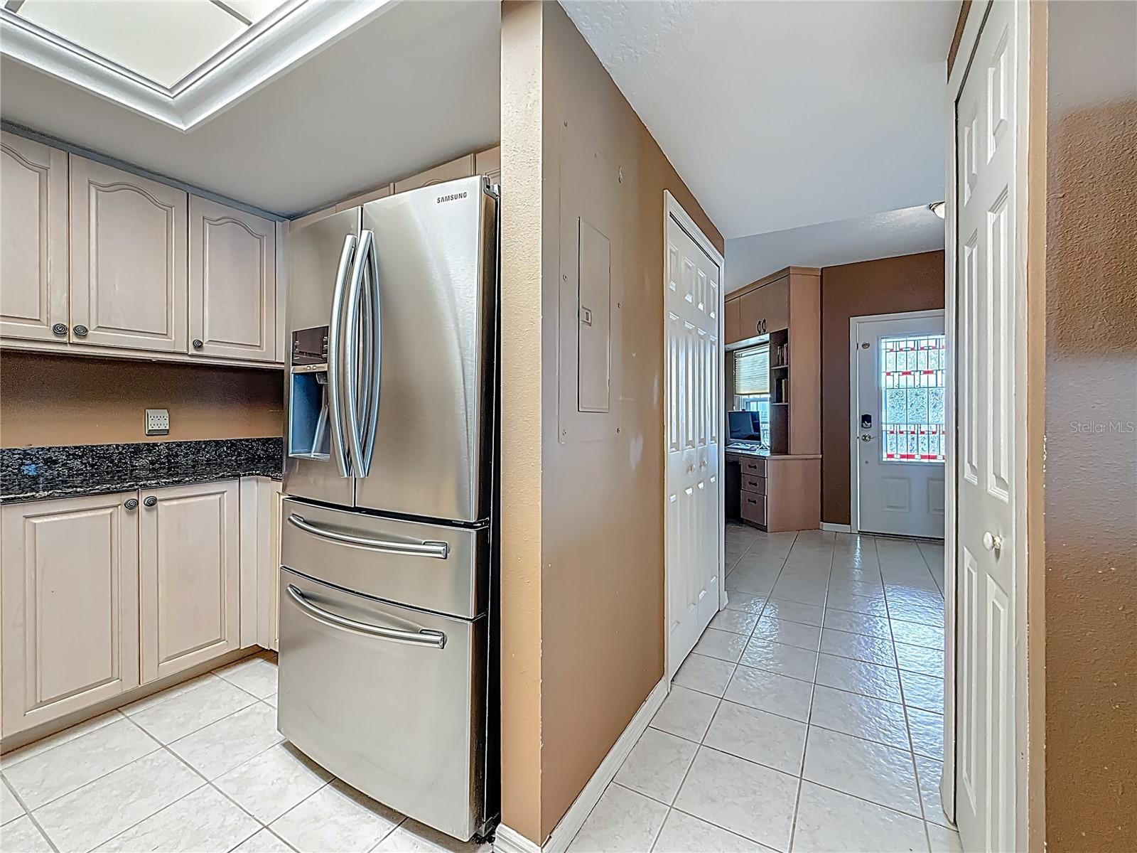 Madeira Beach, Florida, 33708, United States, 2 Bedrooms Bedrooms, ,2 BathroomsBathrooms,Residential,For Sale,1981210