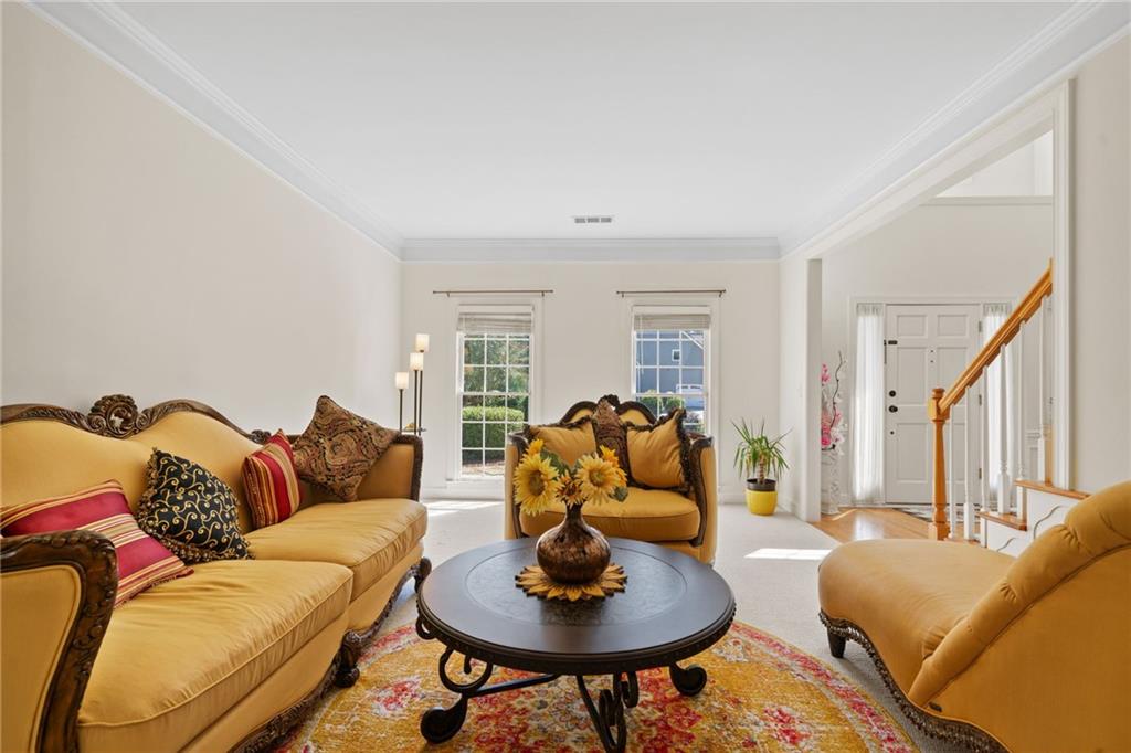 Roswell, Georgia, 30075, United States, 4 Bedrooms Bedrooms, ,3 BathroomsBathrooms,Residential,For Sale,1986078