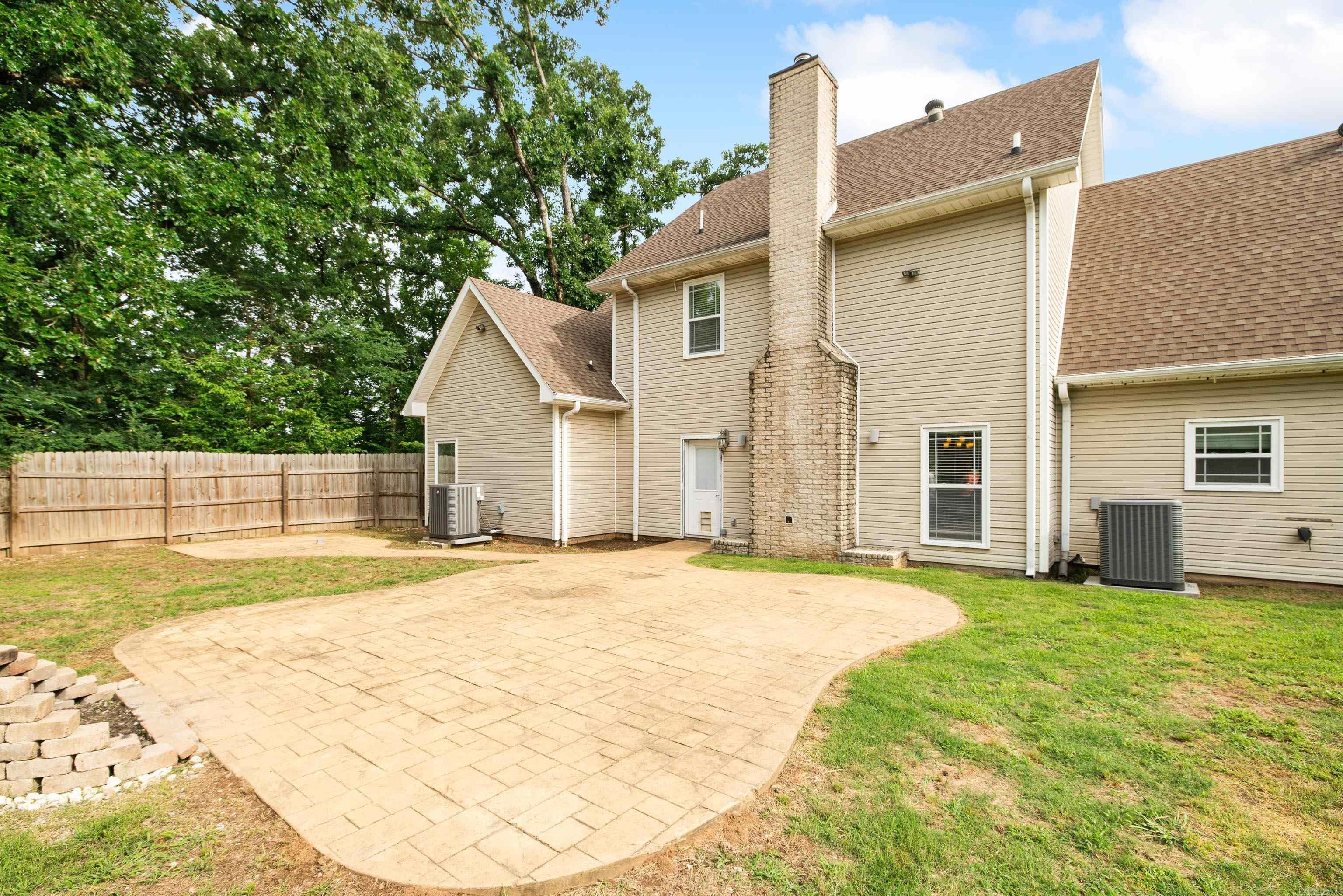 Benton, Arkansas, 72019, United States, 4 Bedrooms Bedrooms, ,4 BathroomsBathrooms,Residential,For Sale,2048594
