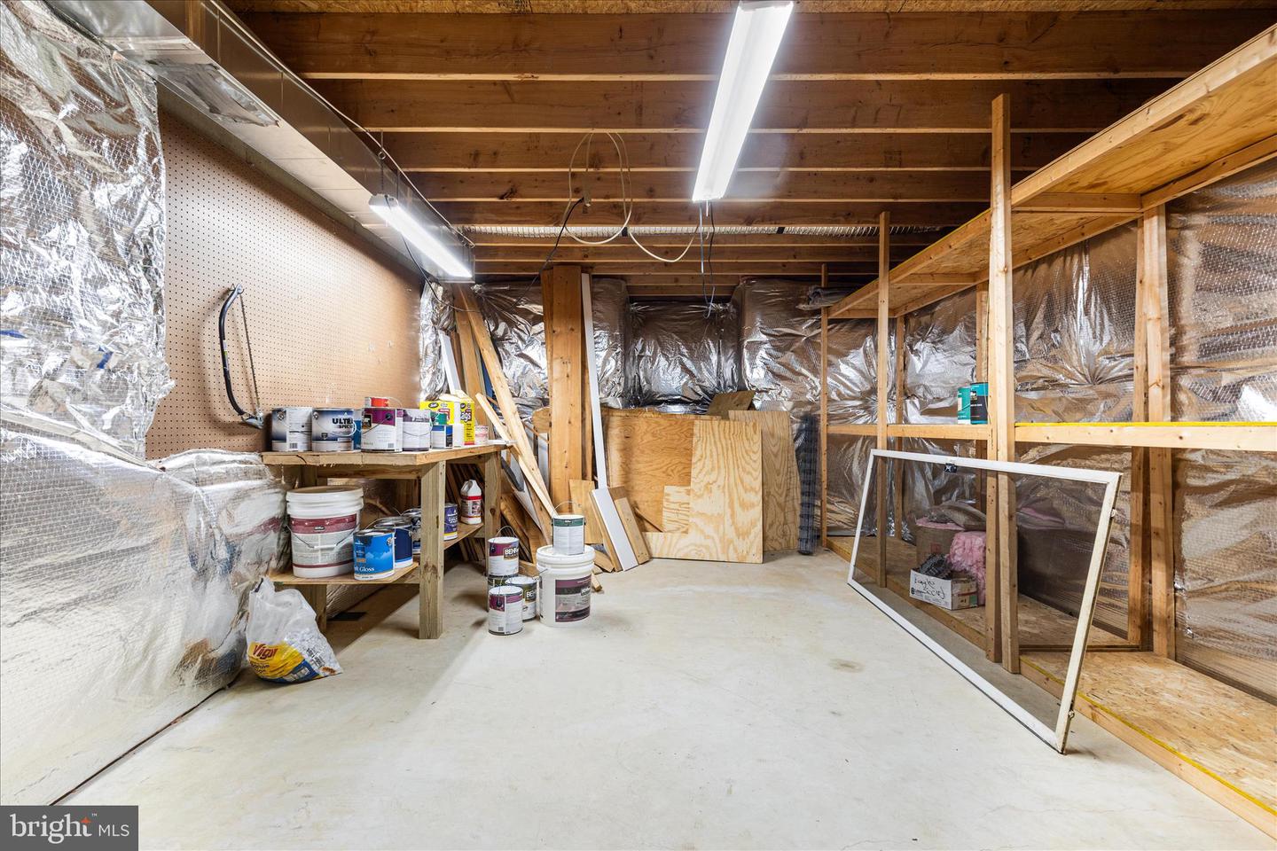 Round Hill, Virginia, 20141, United States, 4 Bedrooms Bedrooms, ,4 BathroomsBathrooms,Residential,For Sale,1987727