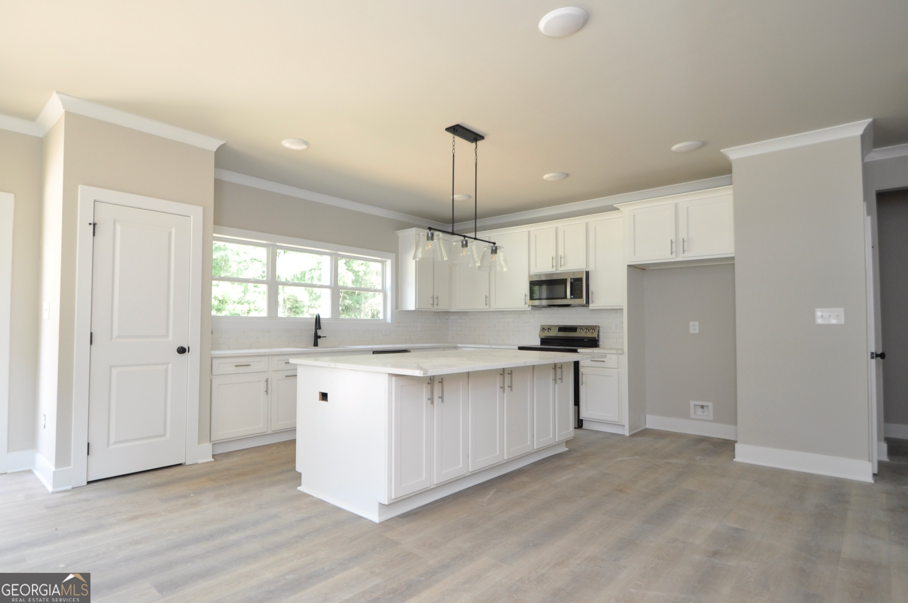 Tignall, Georgia, 30668, United States, 5 Bedrooms Bedrooms, ,3 BathroomsBathrooms,Residential,For Sale,1902123
