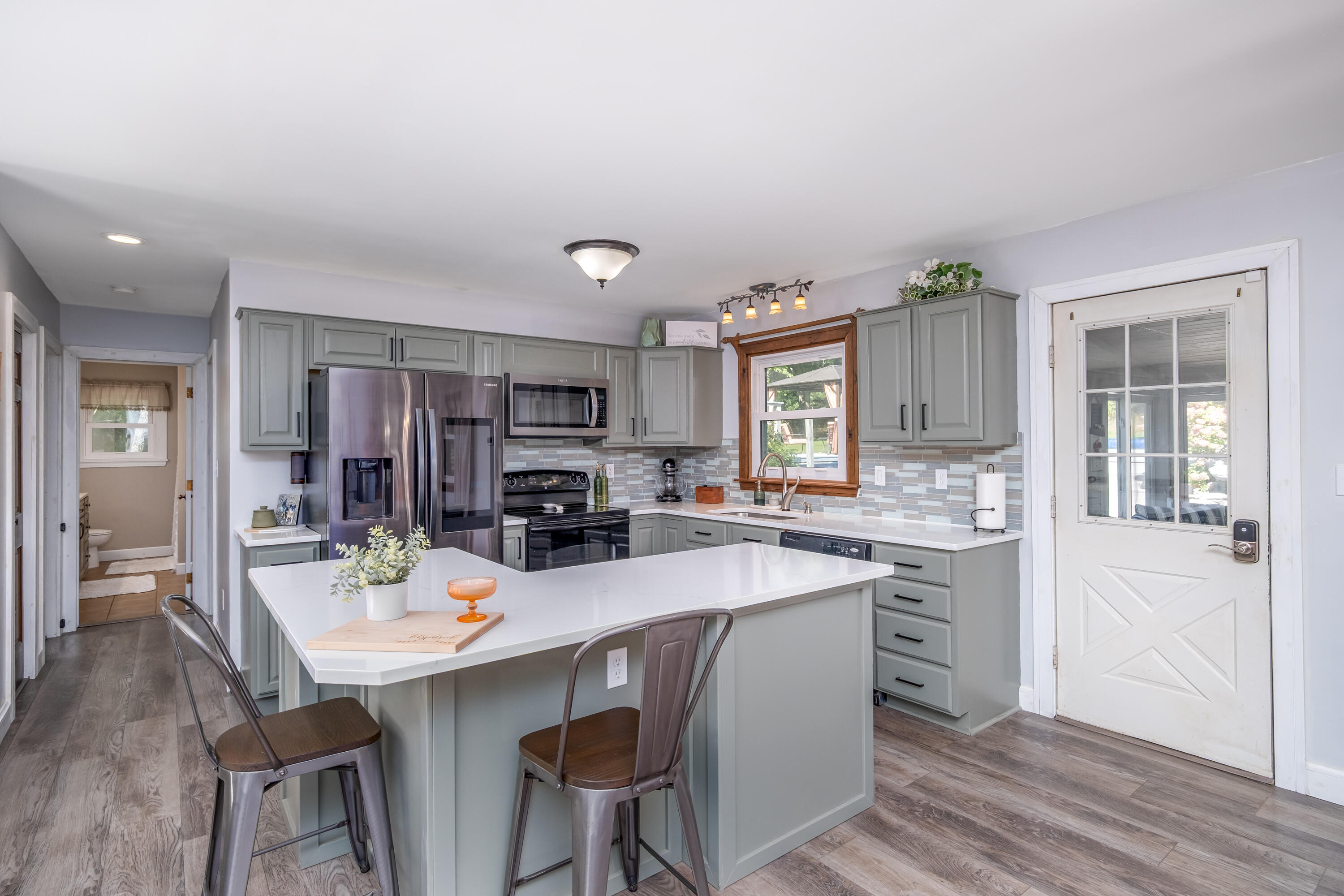 Big Rapids, Michigan, 49307, United States, 3 Bedrooms Bedrooms, ,2 BathroomsBathrooms,Residential,For Sale,1951282