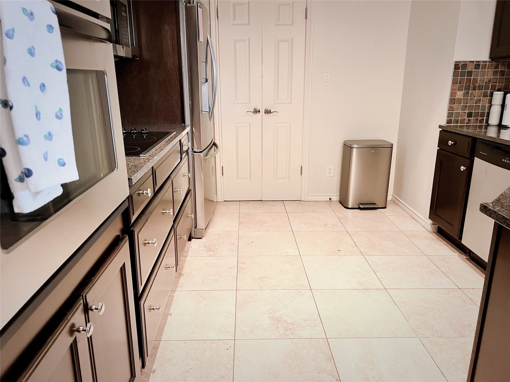 Dallas, Texas, 75225, United States, 2 Bedrooms Bedrooms, ,2 BathroomsBathrooms,Residential,For Sale,1980398