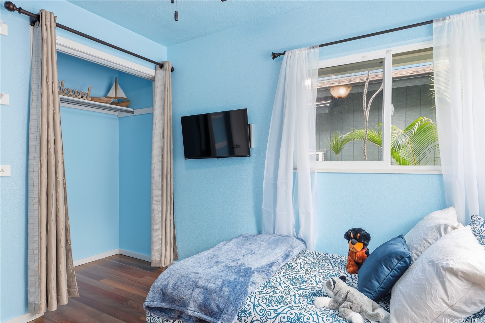 Kaneohe, Hawaii, 96744, United States, 3 Bedrooms Bedrooms, ,2 BathroomsBathrooms,Residential,For Sale,1988177