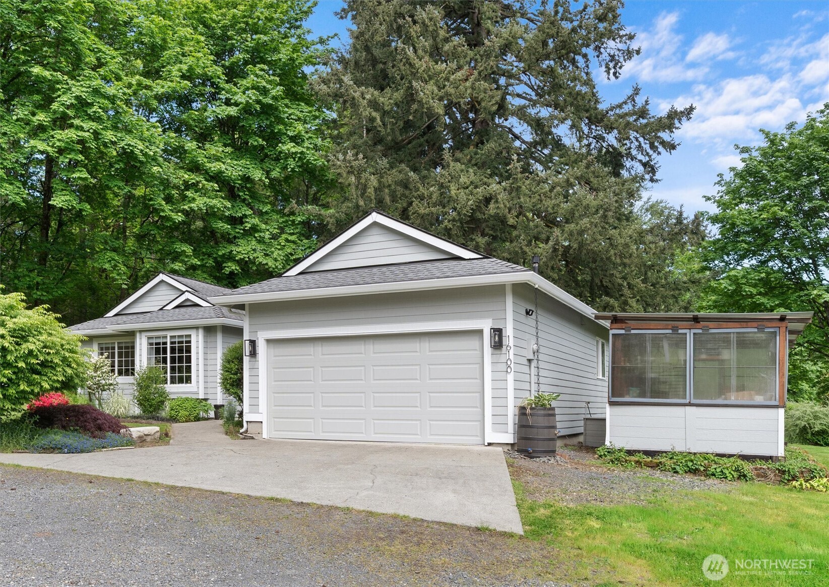Renton, Washington, 98059, United States, 3 Bedrooms Bedrooms, ,2 BathroomsBathrooms,Residential,For Sale,1846529