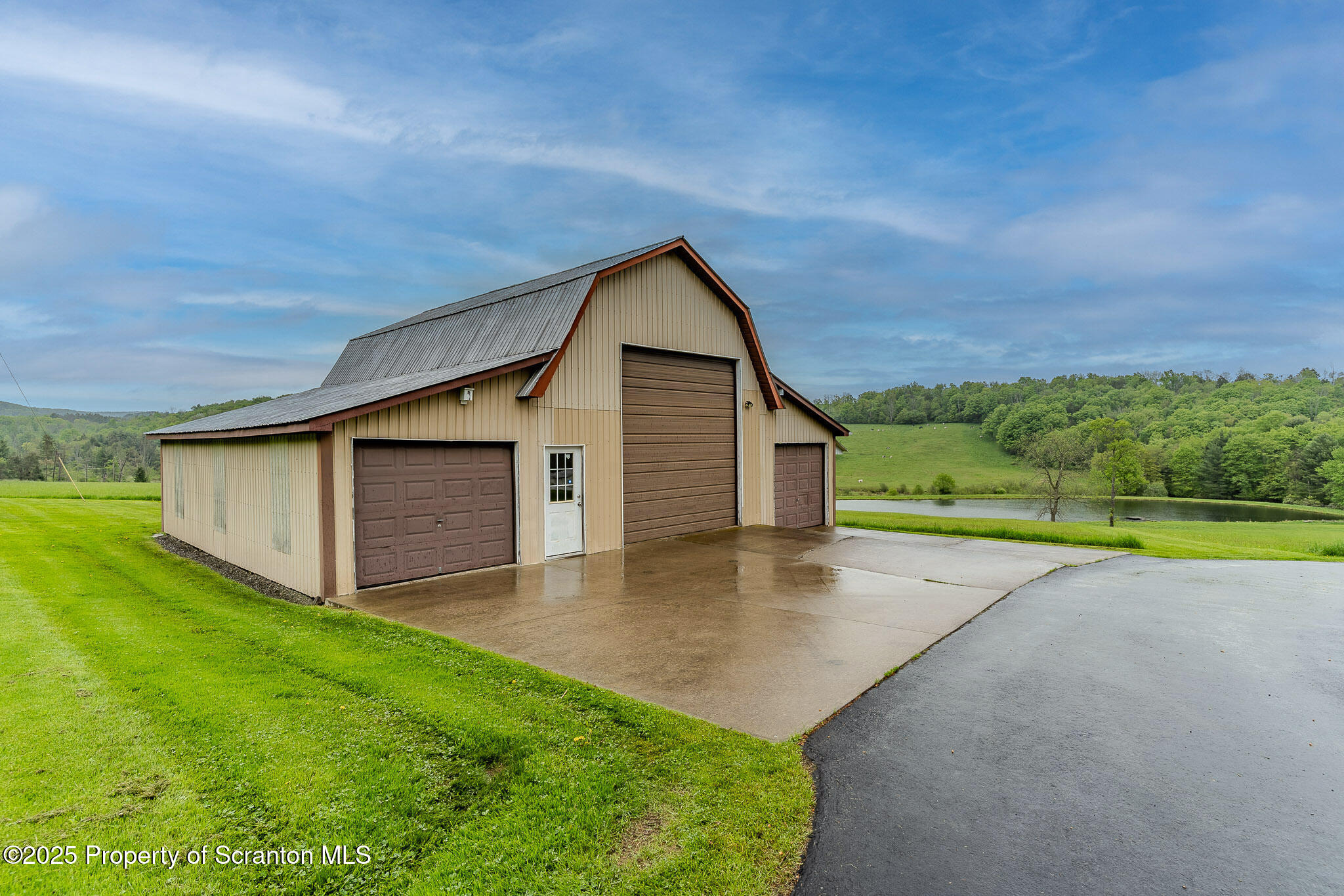New Milford, Pennsylvania, 18834, United States, 4 Bedrooms Bedrooms, ,4 BathroomsBathrooms,Residential,For Sale,1837869