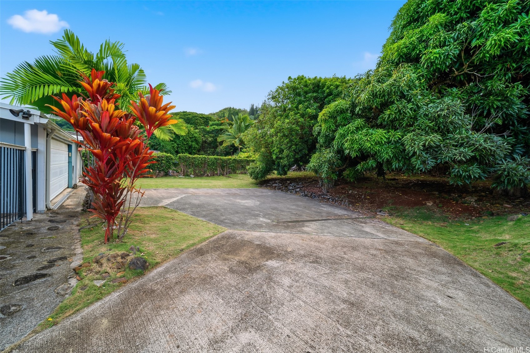Kaneohe, Hawaii, 96744, United States, 3 Bedrooms Bedrooms, ,2 BathroomsBathrooms,Residential,For Sale,1987694