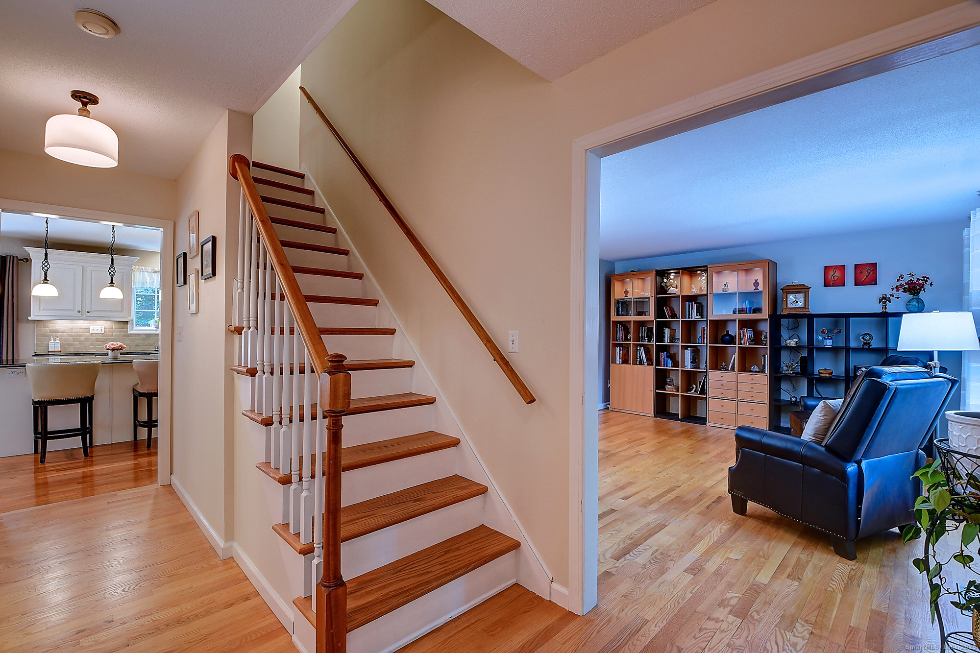 Cheshire, Connecticut, 06410, United States, 3 Bedrooms Bedrooms, ,3 BathroomsBathrooms,Residential,For Sale,1987474