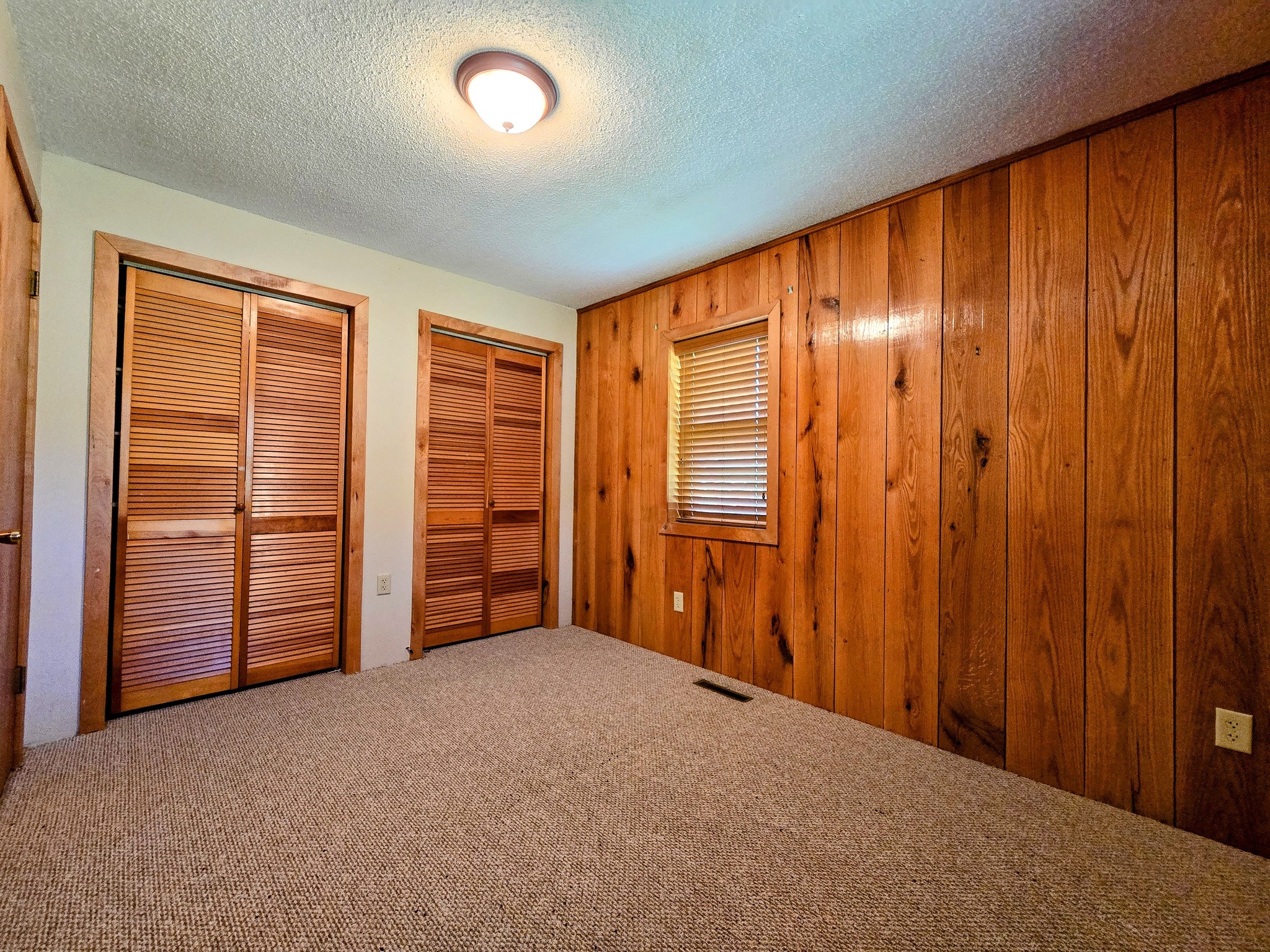 Center, Missouri, 63436, United States, 3 Bedrooms Bedrooms, ,1 BathroomBathrooms,Residential,For Sale,2043606