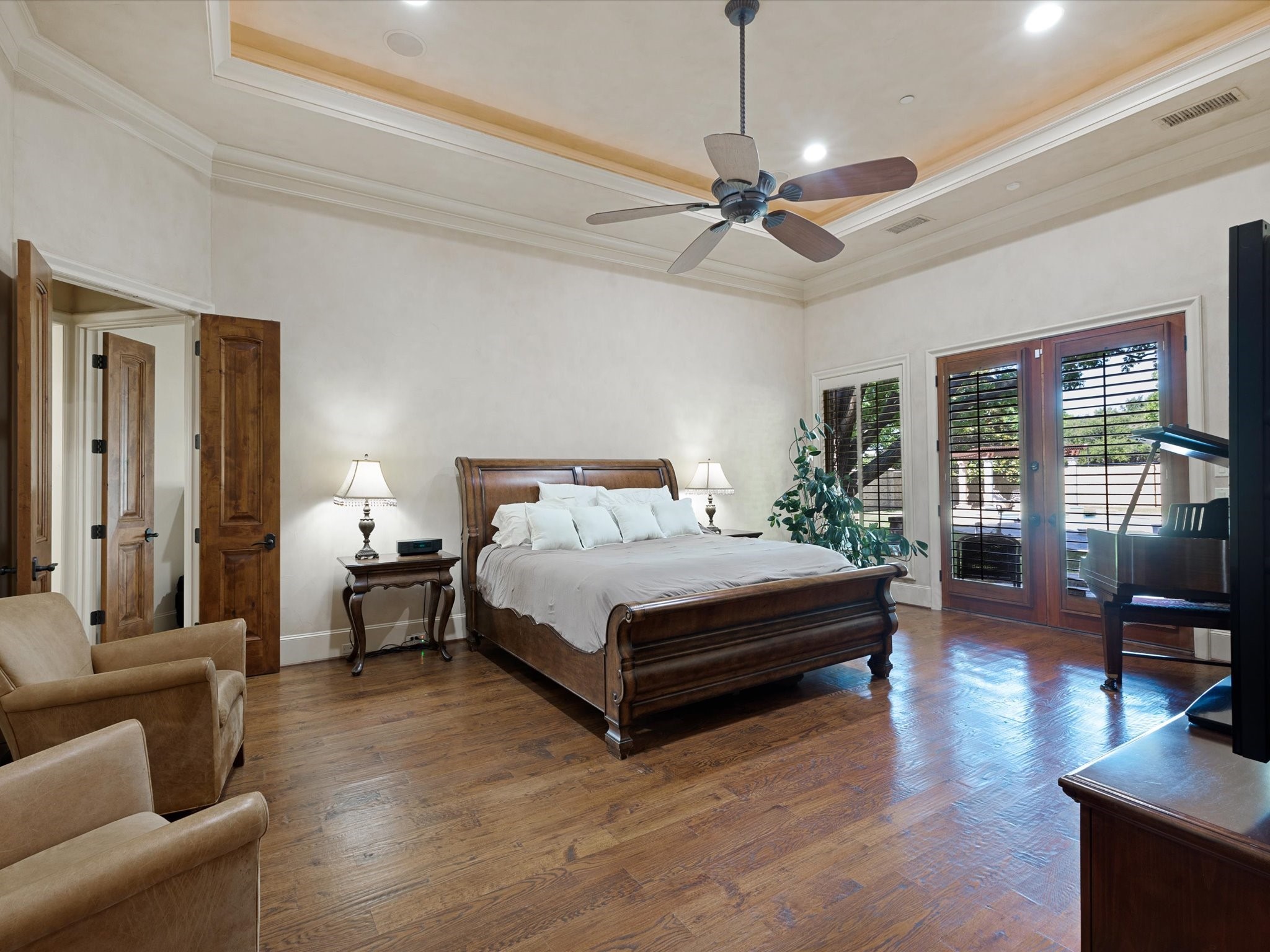 Farmers Branch, Texas, 75234, United States, 4 Bedrooms Bedrooms, ,7 BathroomsBathrooms,Residential,For Sale,1838321