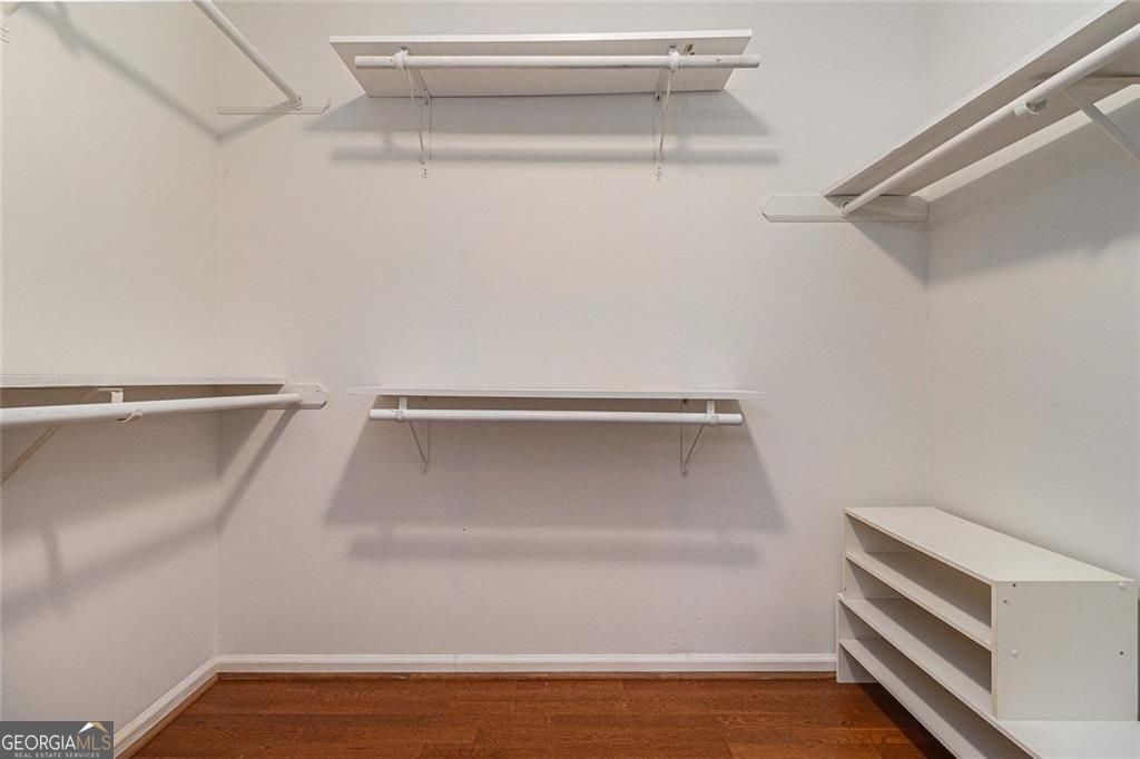 Roswell, Georgia, 30075, United States, 6 Bedrooms Bedrooms, ,4 BathroomsBathrooms,Residential,For Sale,1910371