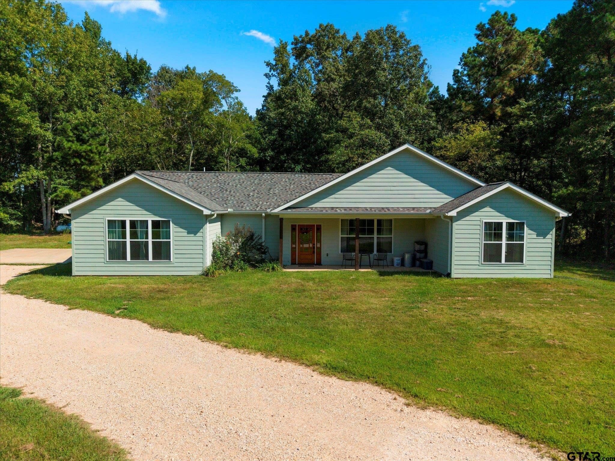 Pittsburg, Texas, 75686, United States, 3 Bedrooms Bedrooms, ,3 BathroomsBathrooms,Residential,For Sale,1930744