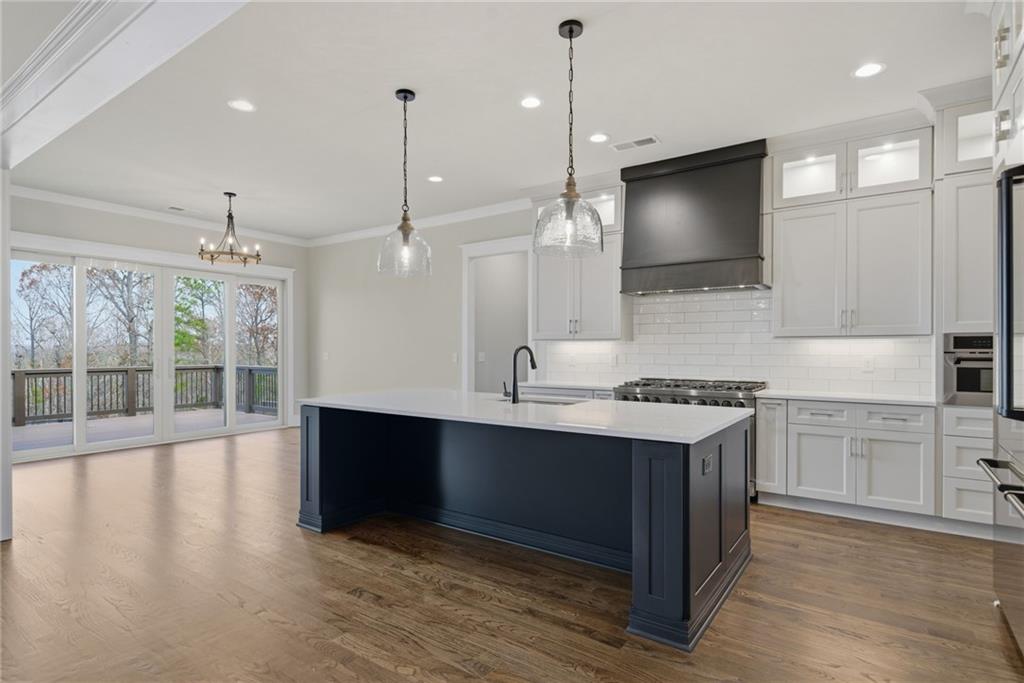 Gainesville, Georgia, 30506, United States, 4 Bedrooms Bedrooms, ,5 BathroomsBathrooms,Residential,For Sale,2008564