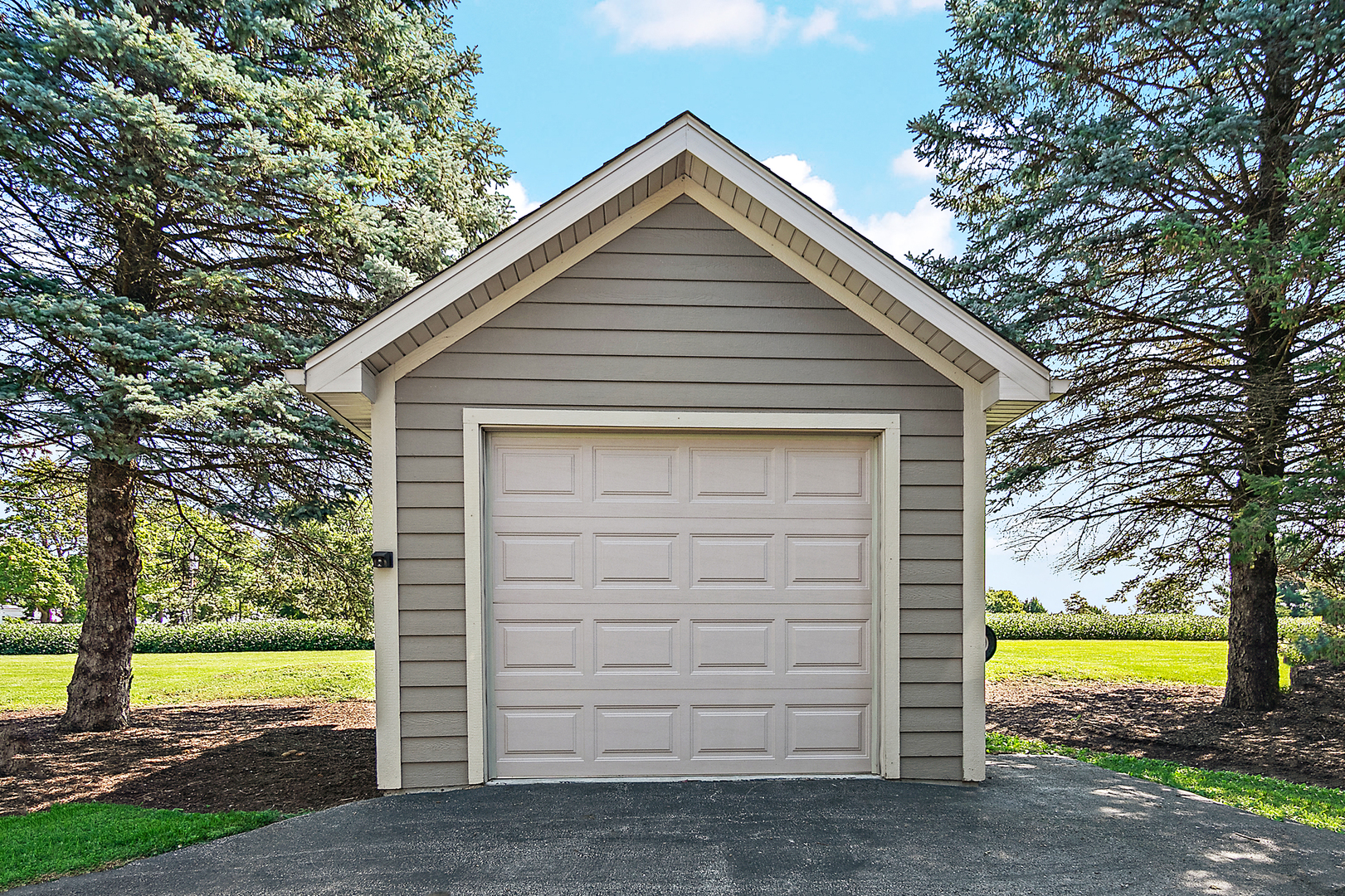 Manhattan, Illinois, 60442, United States, 3 Bedrooms Bedrooms, ,3 BathroomsBathrooms,Residential,For Sale,1939587