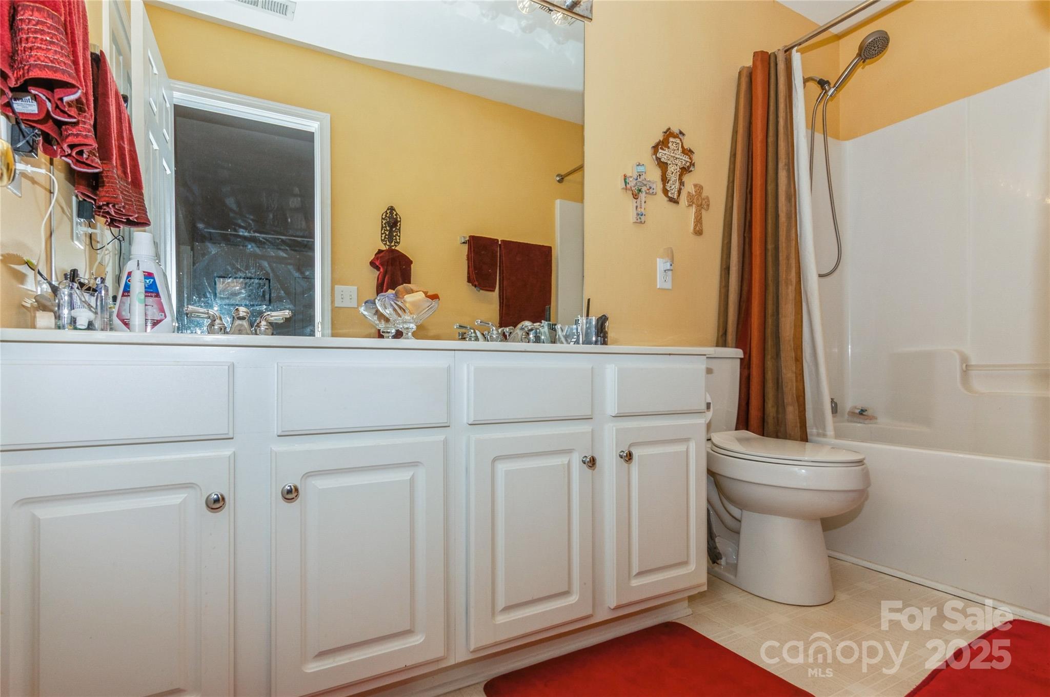 Cornelius, North Carolina, 28031, United States, 4 Bedrooms Bedrooms, ,3 BathroomsBathrooms,Residential,For Sale,1896609