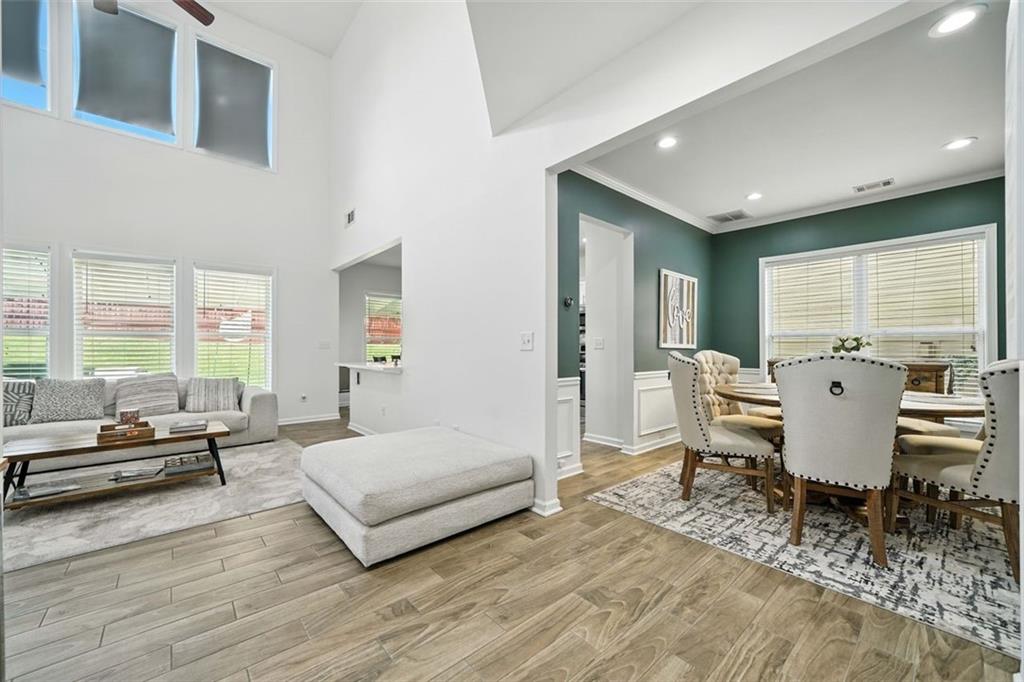 Cumming, Georgia, 30040, United States, 3 Bedrooms Bedrooms, ,3 BathroomsBathrooms,Residential,For Sale,1949394