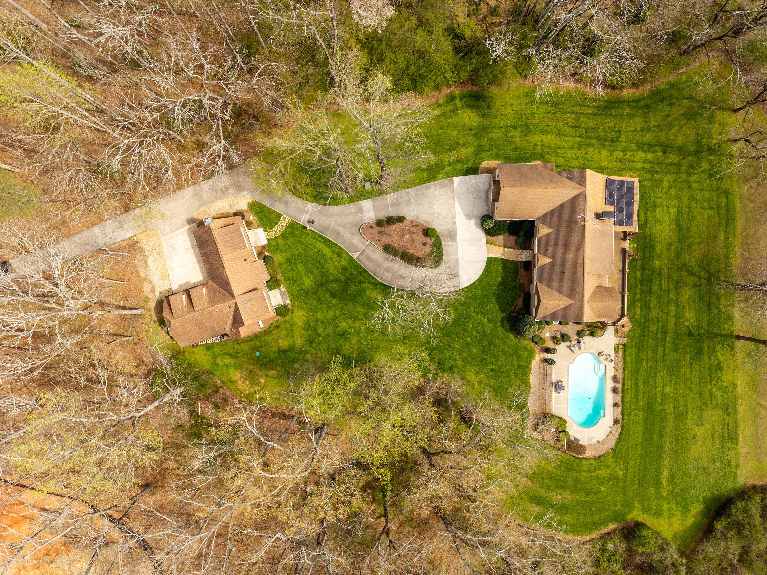  Lakefront Estate with Private Dock, Guest Home and Pool - 物件實景