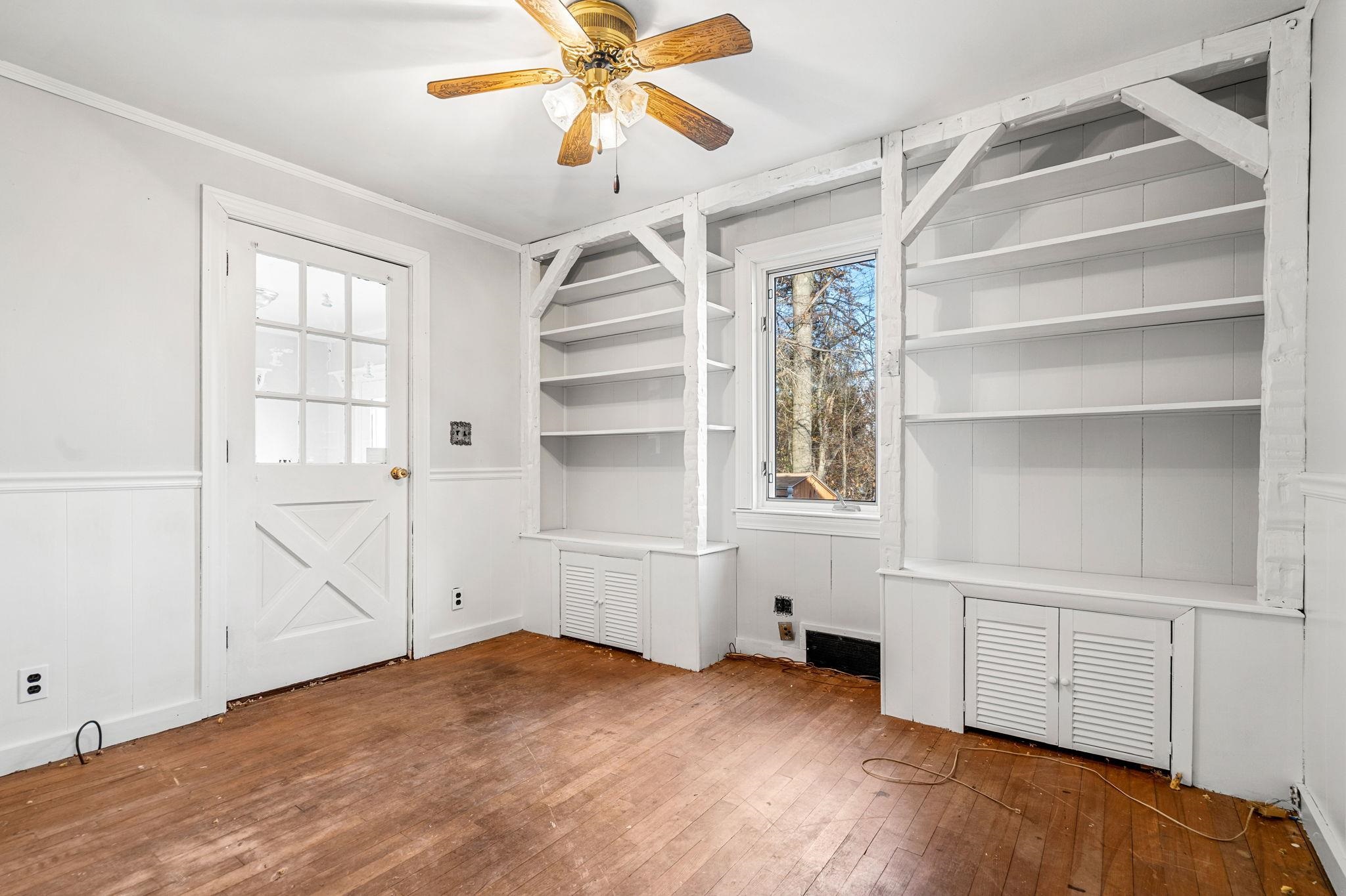 Pelham, New Hampshire, 03076, United States, 3 Bedrooms Bedrooms, ,1 BathroomBathrooms,Residential,For Sale,1991276