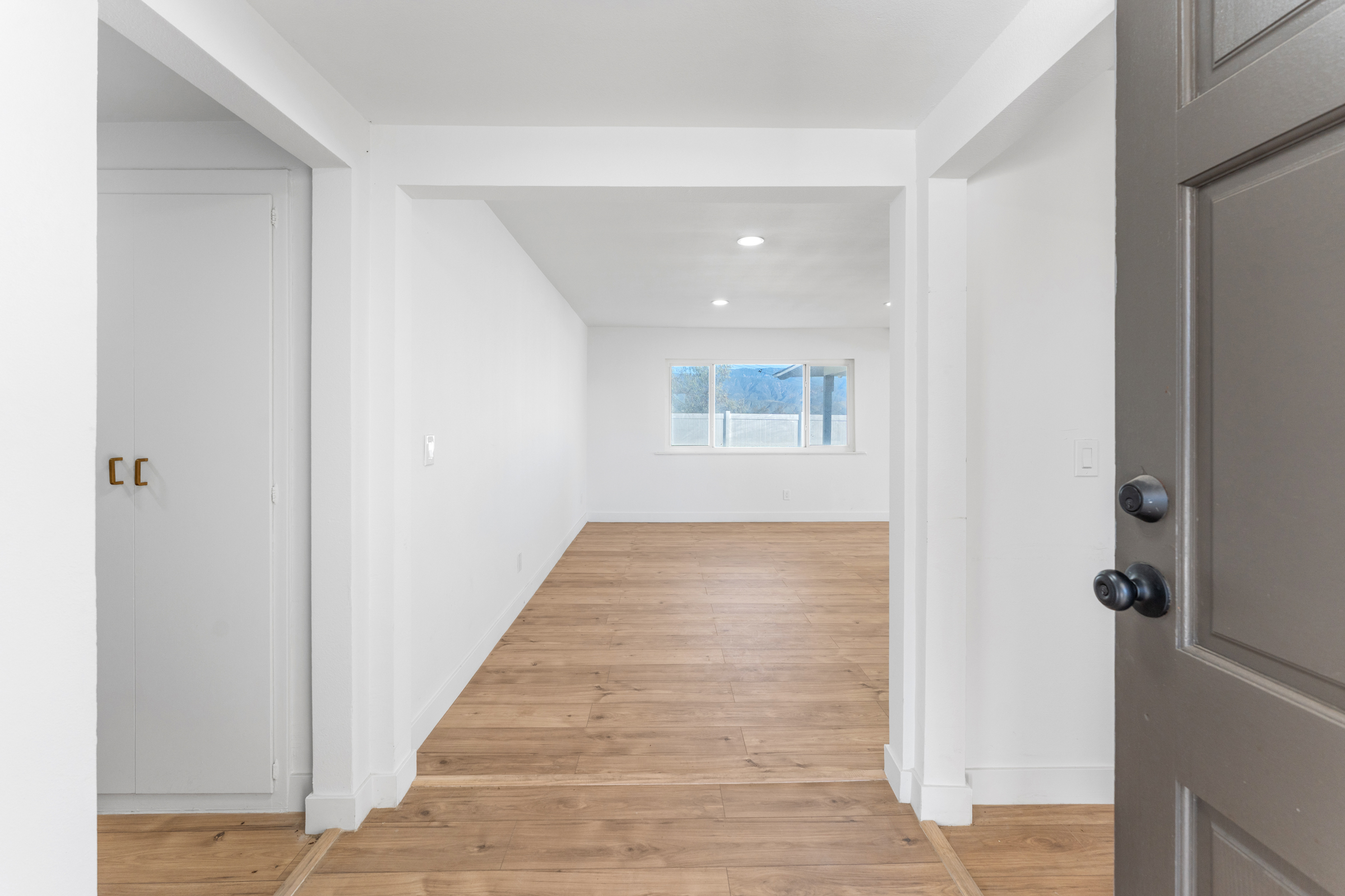 Rialto, California, 92376, United States, 4 Bedrooms Bedrooms, ,2 BathroomsBathrooms,Residential,For Sale,2006386