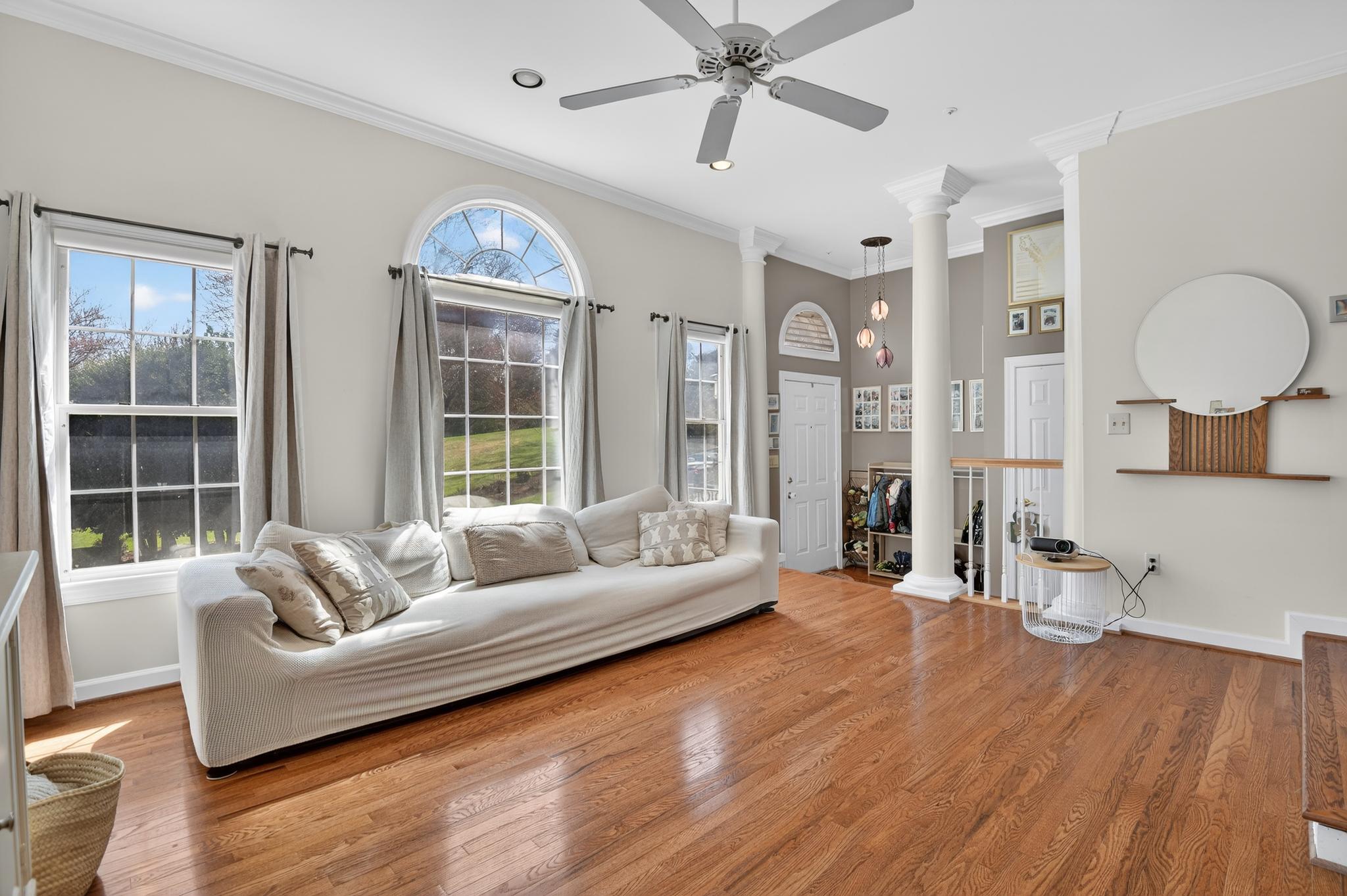  105 Crofton Hill Lane, Rockville, MD, 20850 - 物件實景