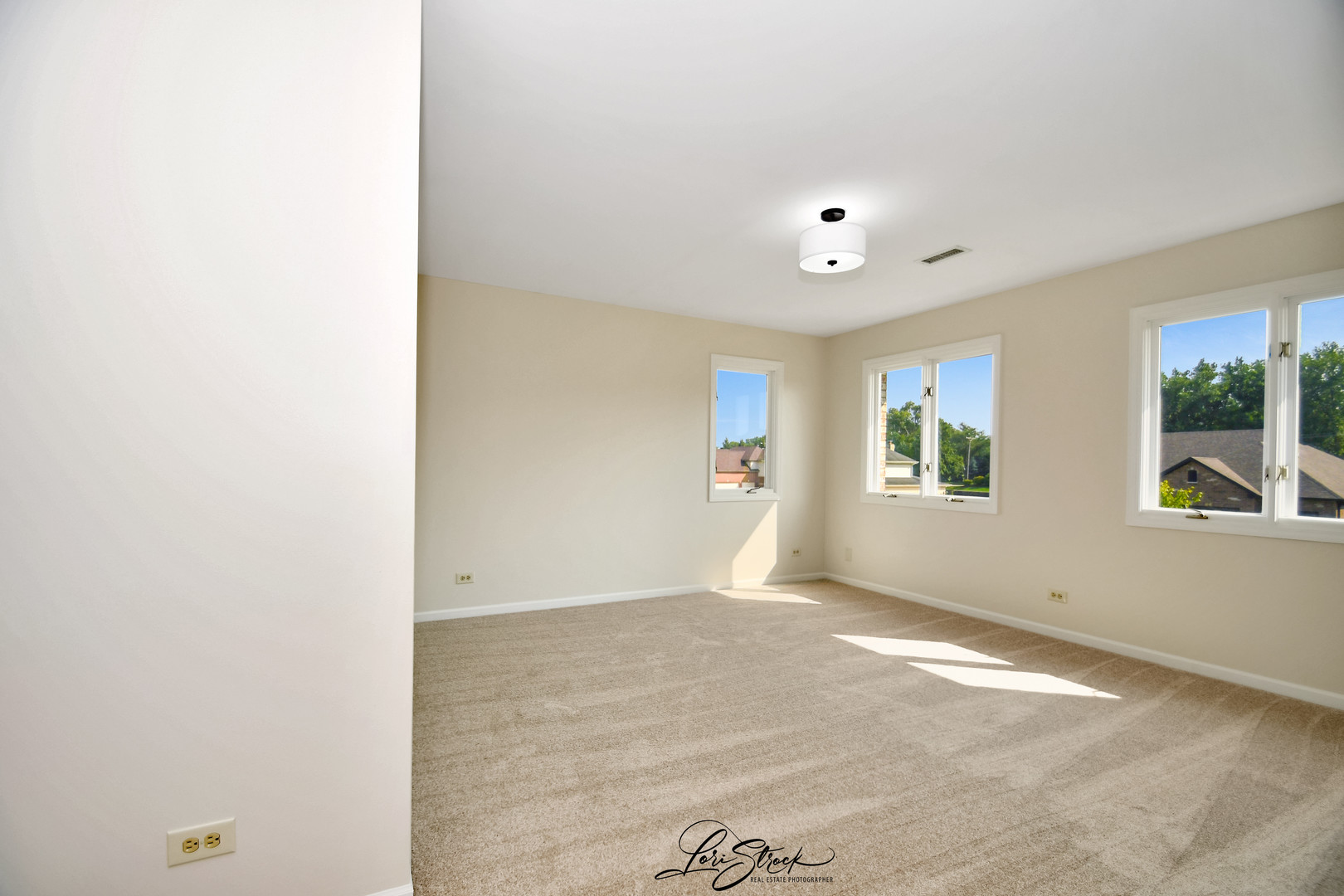 Mokena, Illinois, 60448, United States, 4 Bedrooms Bedrooms, ,3 BathroomsBathrooms,Residential,For Sale,1982496