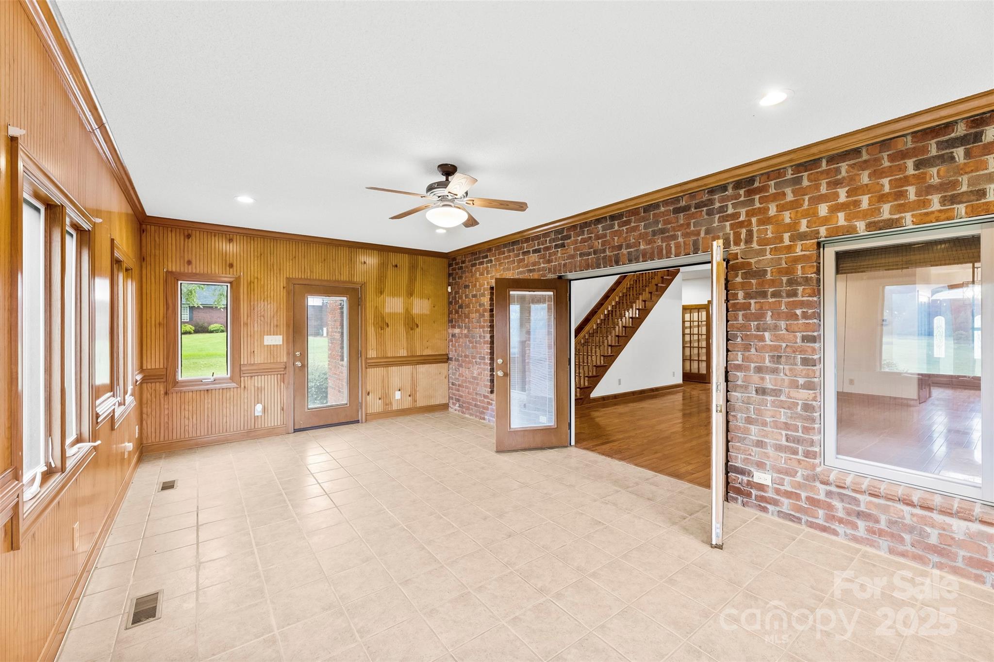 Lincolnton, North Carolina, 28092, United States, 3 Bedrooms Bedrooms, ,3 BathroomsBathrooms,Residential,For Sale,1910907