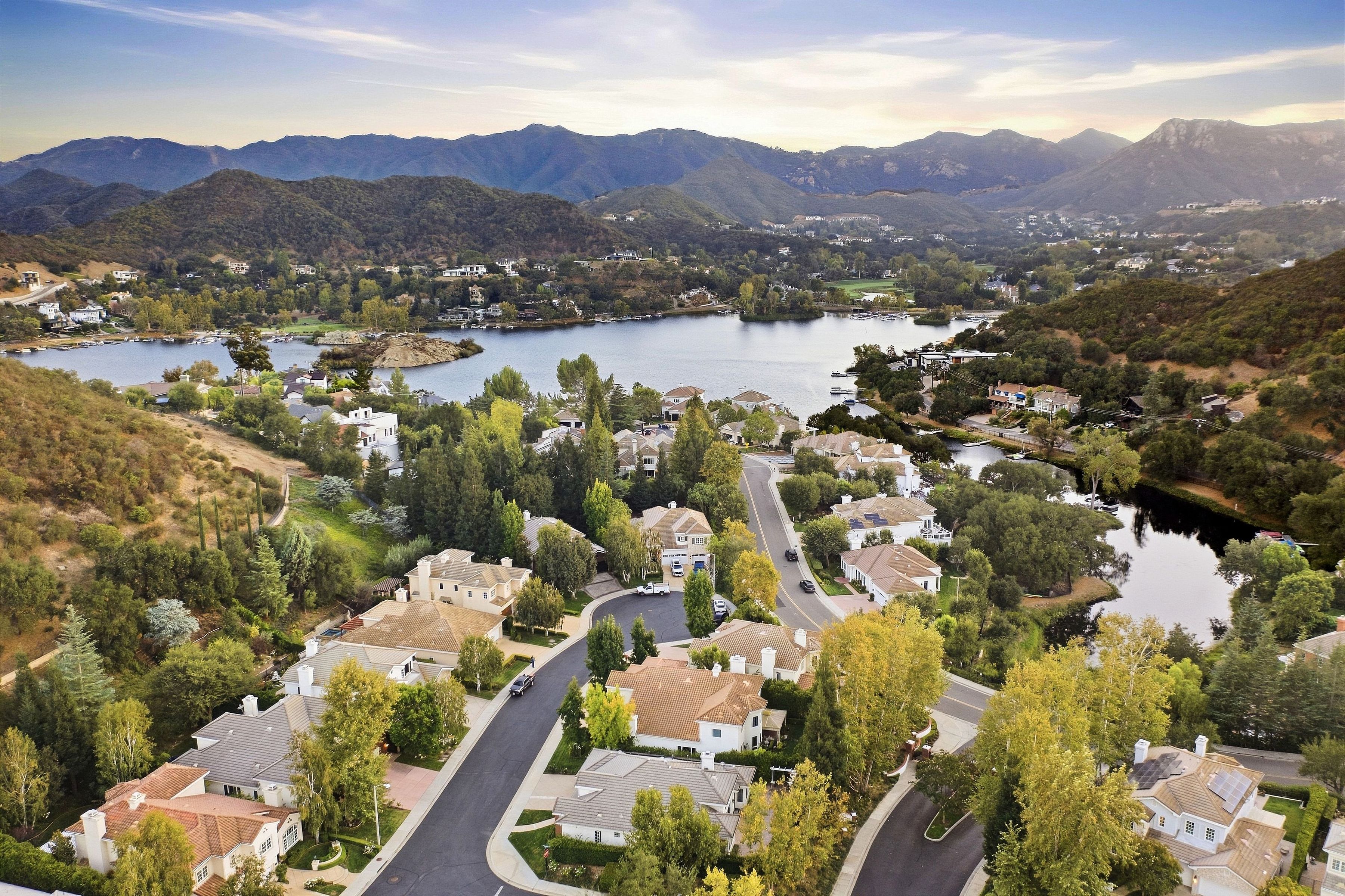  219 Baybrook Court, Lake Sherwood - 物件實景