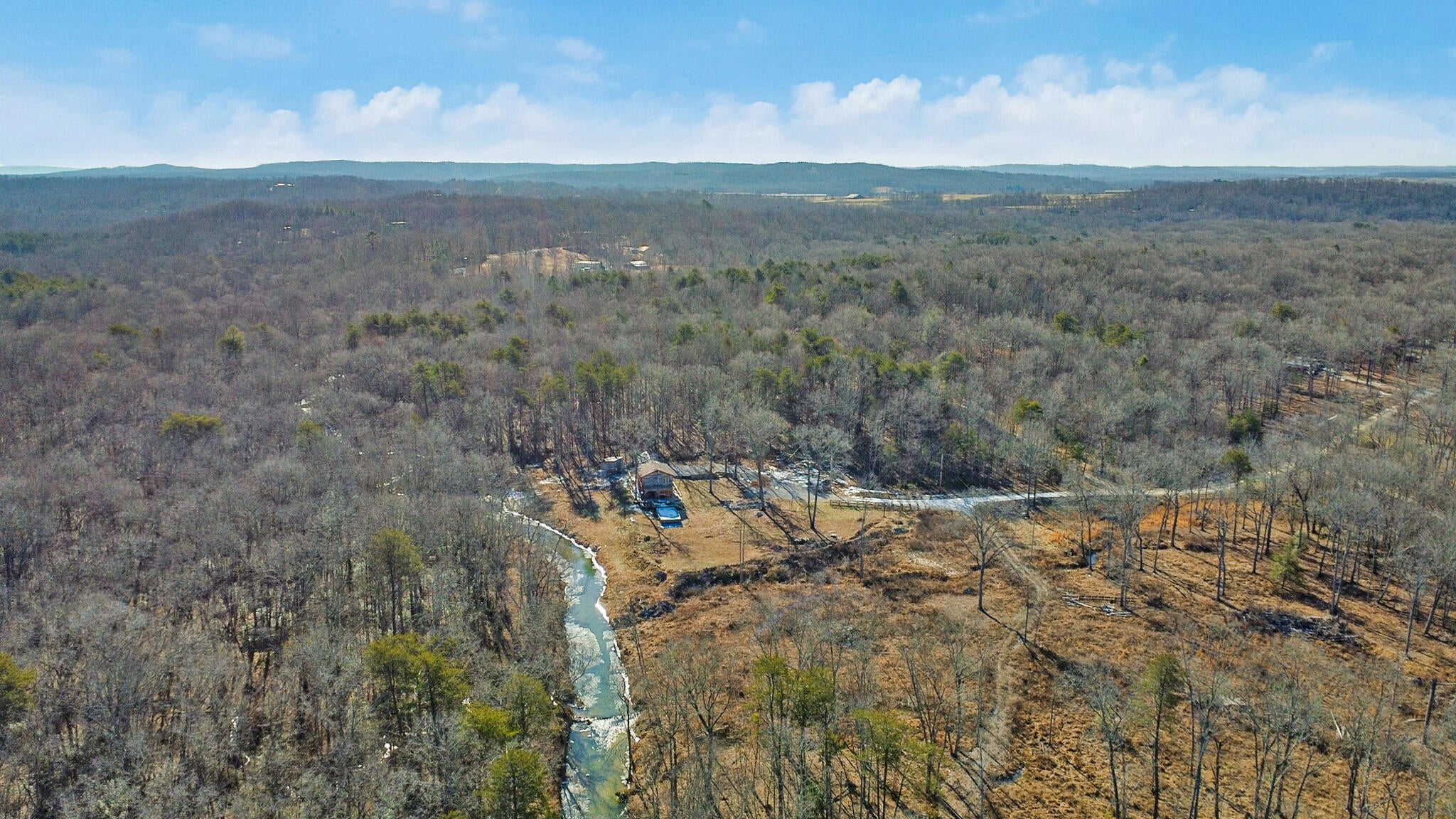 Pikeville, Tennessee, 37367, United States, 5 Bedrooms Bedrooms, ,3 BathroomsBathrooms,Residential,For Sale,1692577