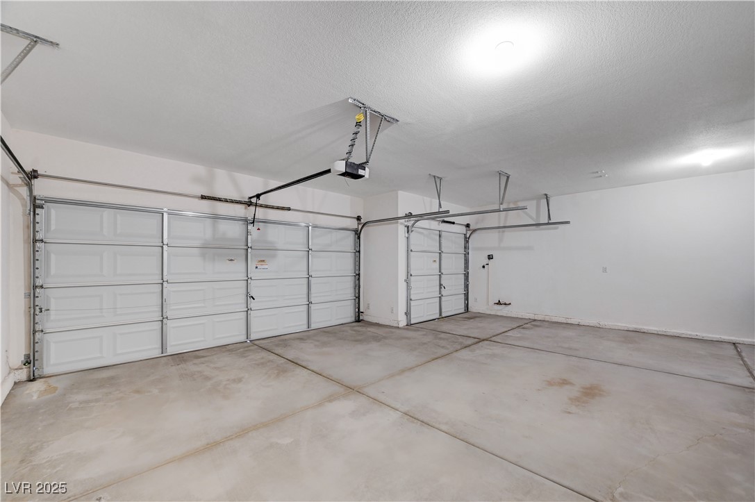 Las Vegas, Nevada, 89141, United States, 3 Bedrooms Bedrooms, ,3 BathroomsBathrooms,Residential,For Sale,1988947