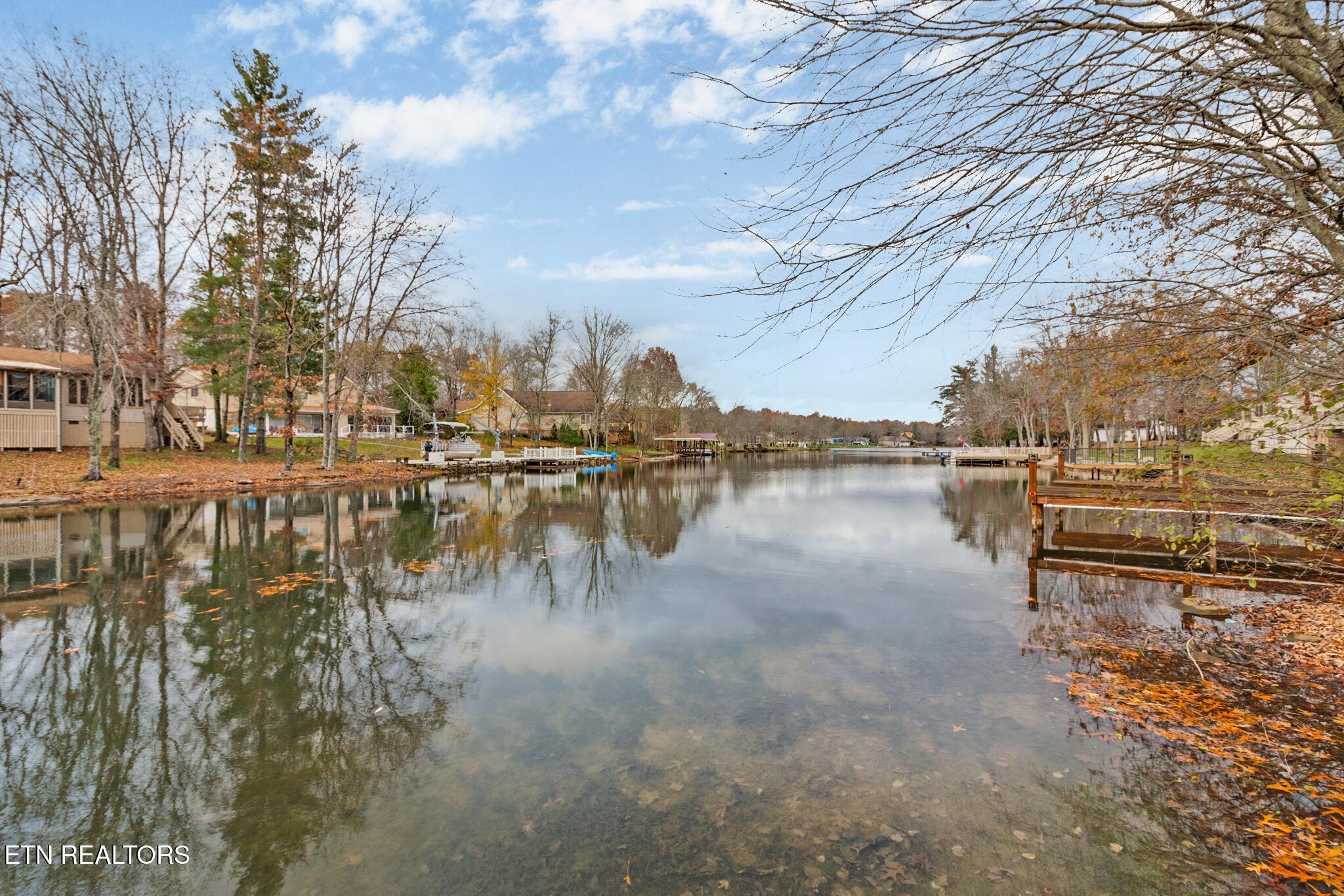 Crossville, Tennessee, 38572, United States, 2 Bedrooms Bedrooms, ,3 BathroomsBathrooms,Residential,For Sale,1978384