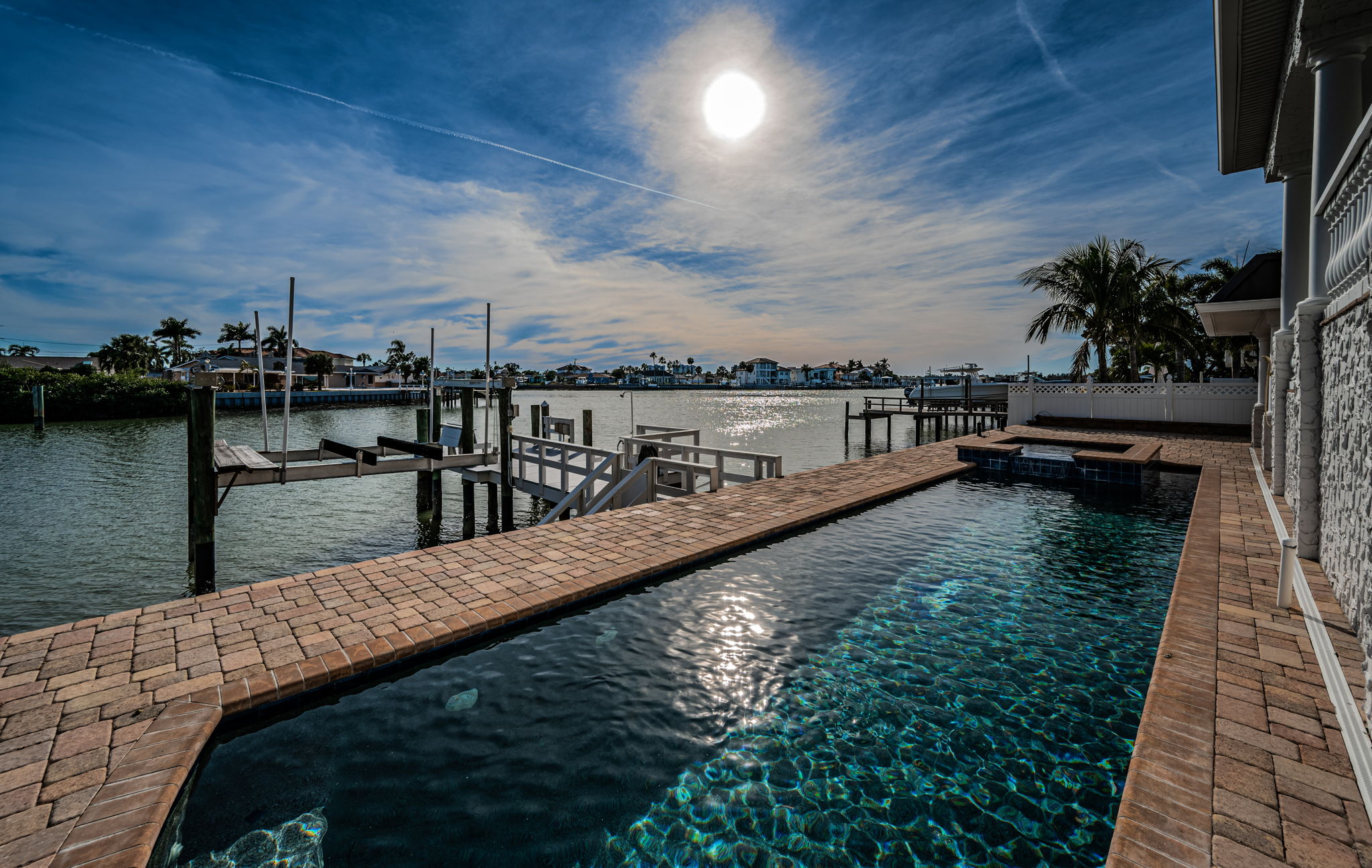 St Petersburg, Florida, 33707, United States, 4 Bedrooms Bedrooms, ,3 BathroomsBathrooms,Residential,For Sale,1992370