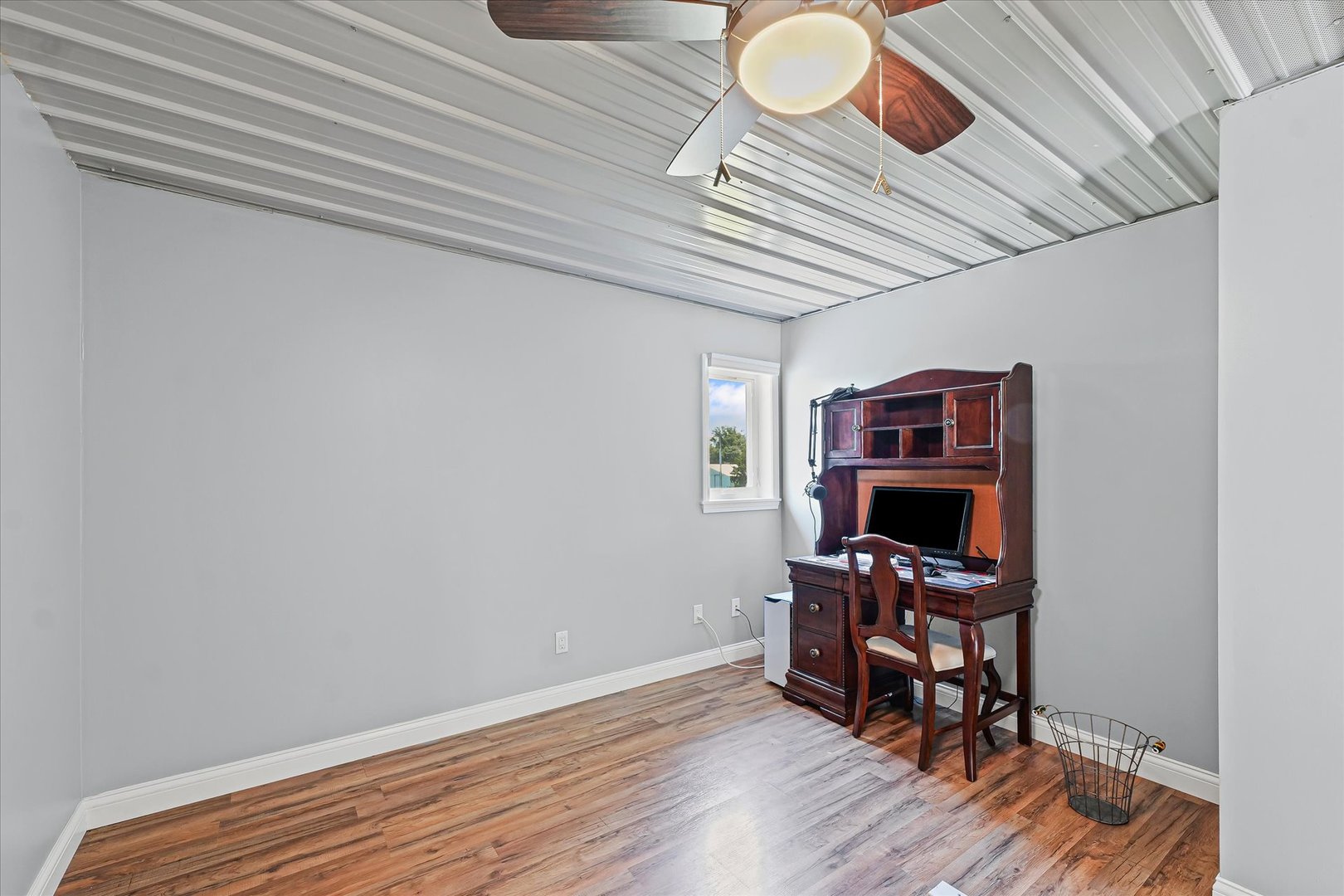 Sidney, Illinois, 61877, United States, 3 Bedrooms Bedrooms, ,2 BathroomsBathrooms,Residential,For Sale,1913394