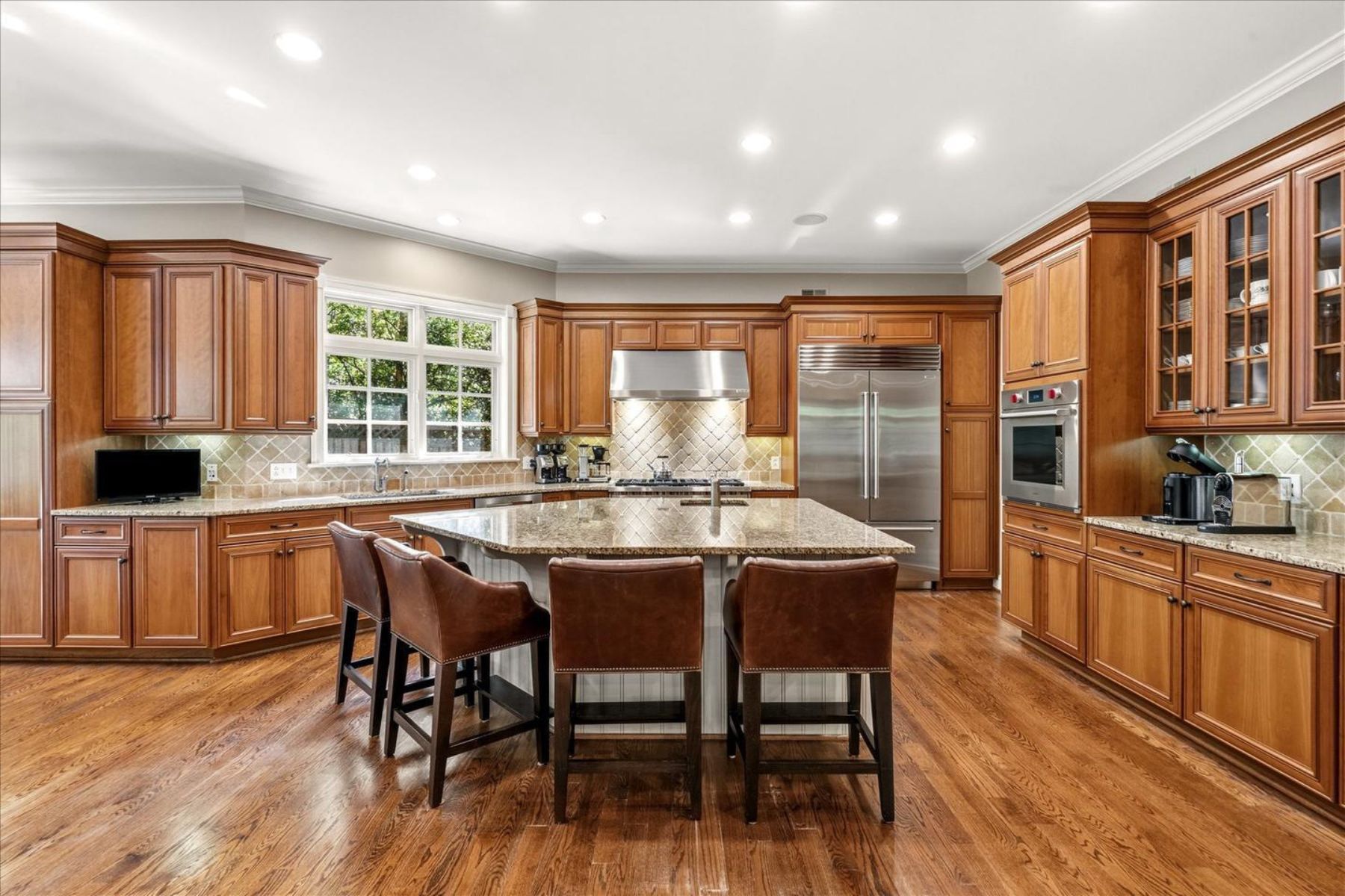  6704 Honesty Drive, Bethesda, MD, 20817 - 物件實景