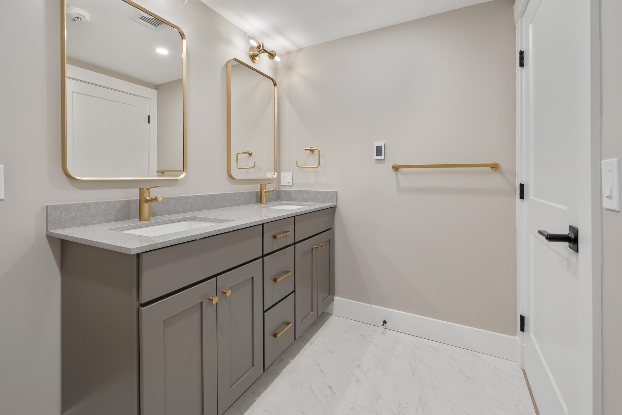 Conway, New Hampshire, 03860, United States, 2 Bedrooms Bedrooms, ,2 BathroomsBathrooms,Residential,For Sale,2003266