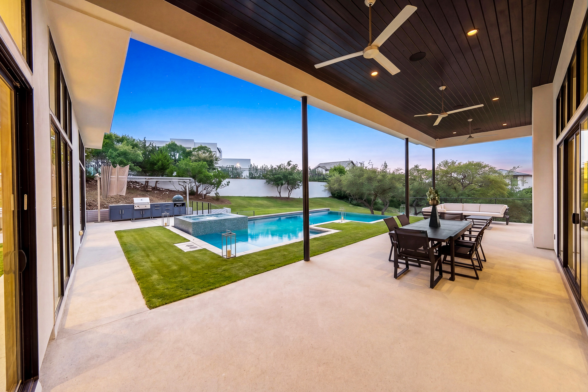  Elevated Modern Living in The Canyons at Scenic Loop - 物件實景