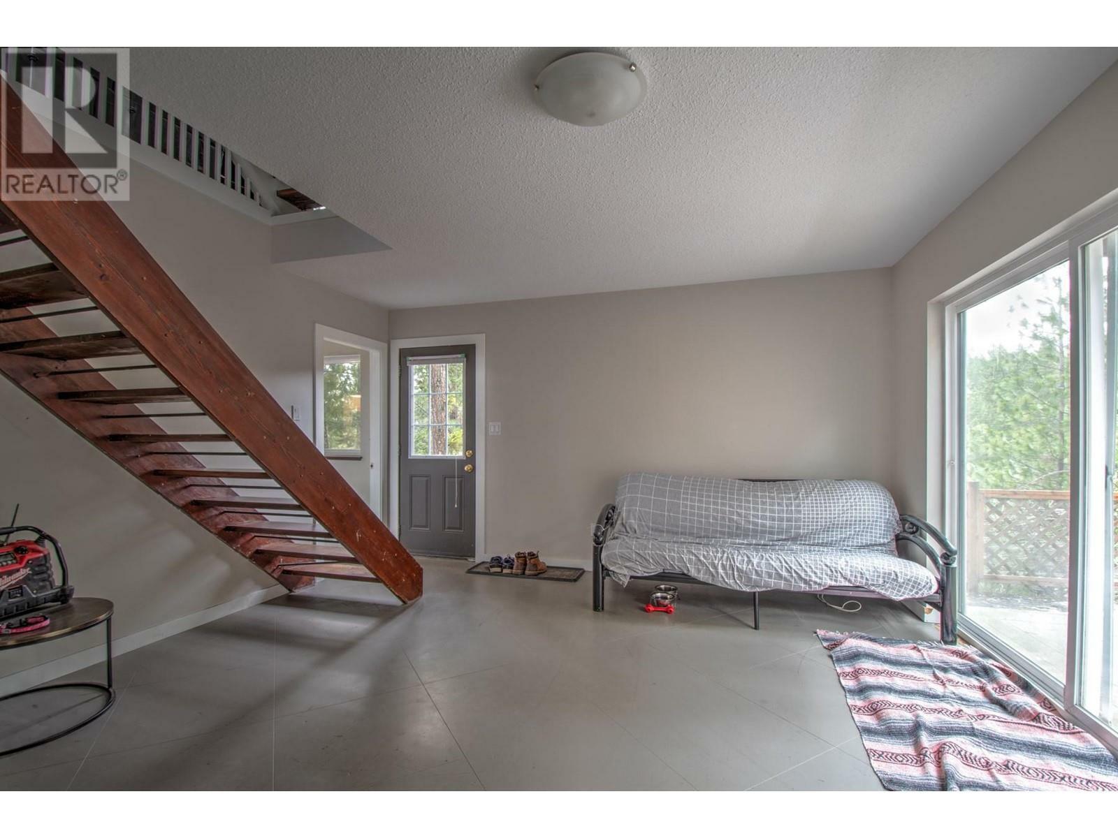 VERNON, British Columbia, V1H 2B9, CA, 3 Bedrooms Bedrooms, ,2 BathroomsBathrooms,Residential,For Sale,1836897