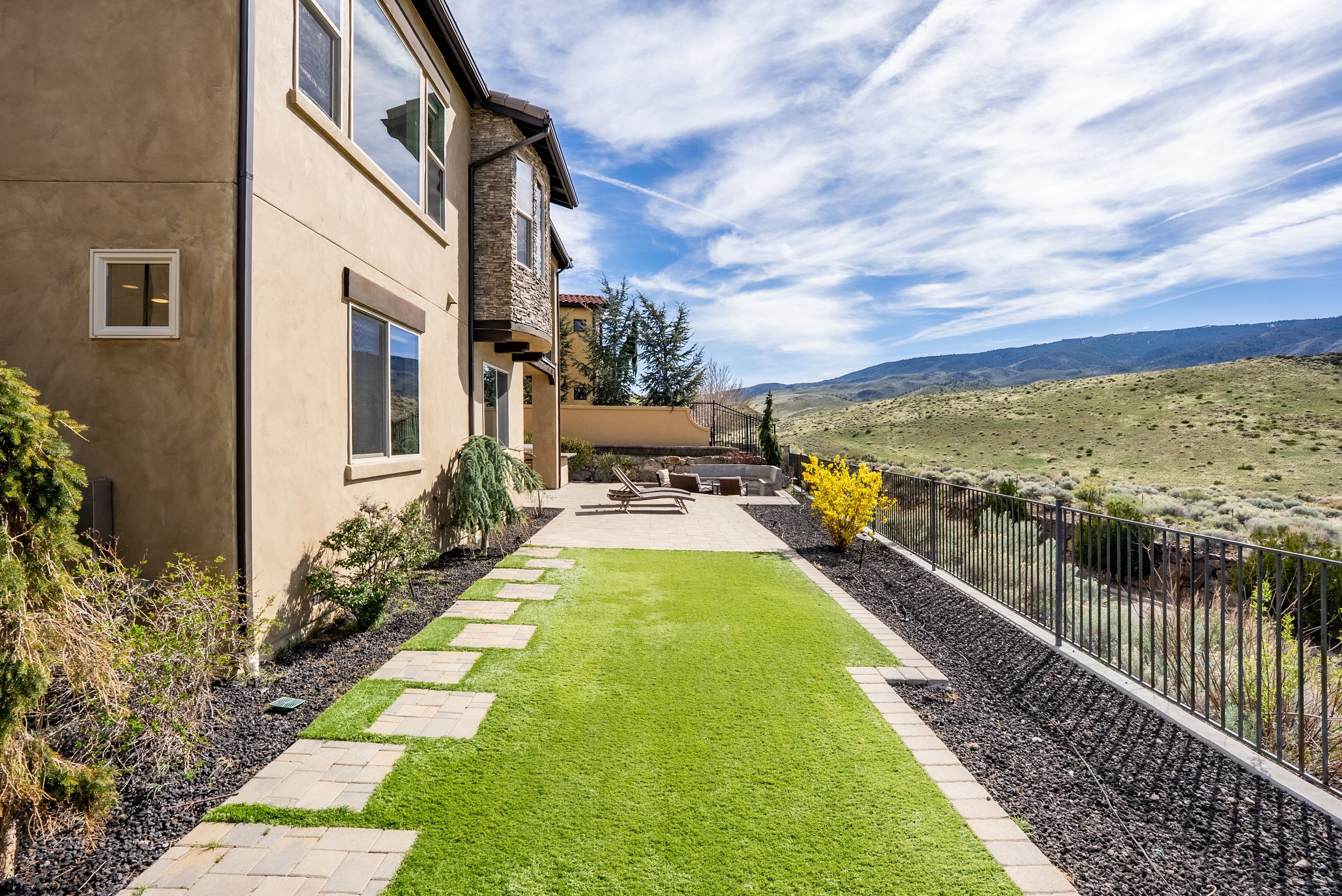  Luxurious Modern Farmhouse with Breathtaking Views - 物件實景