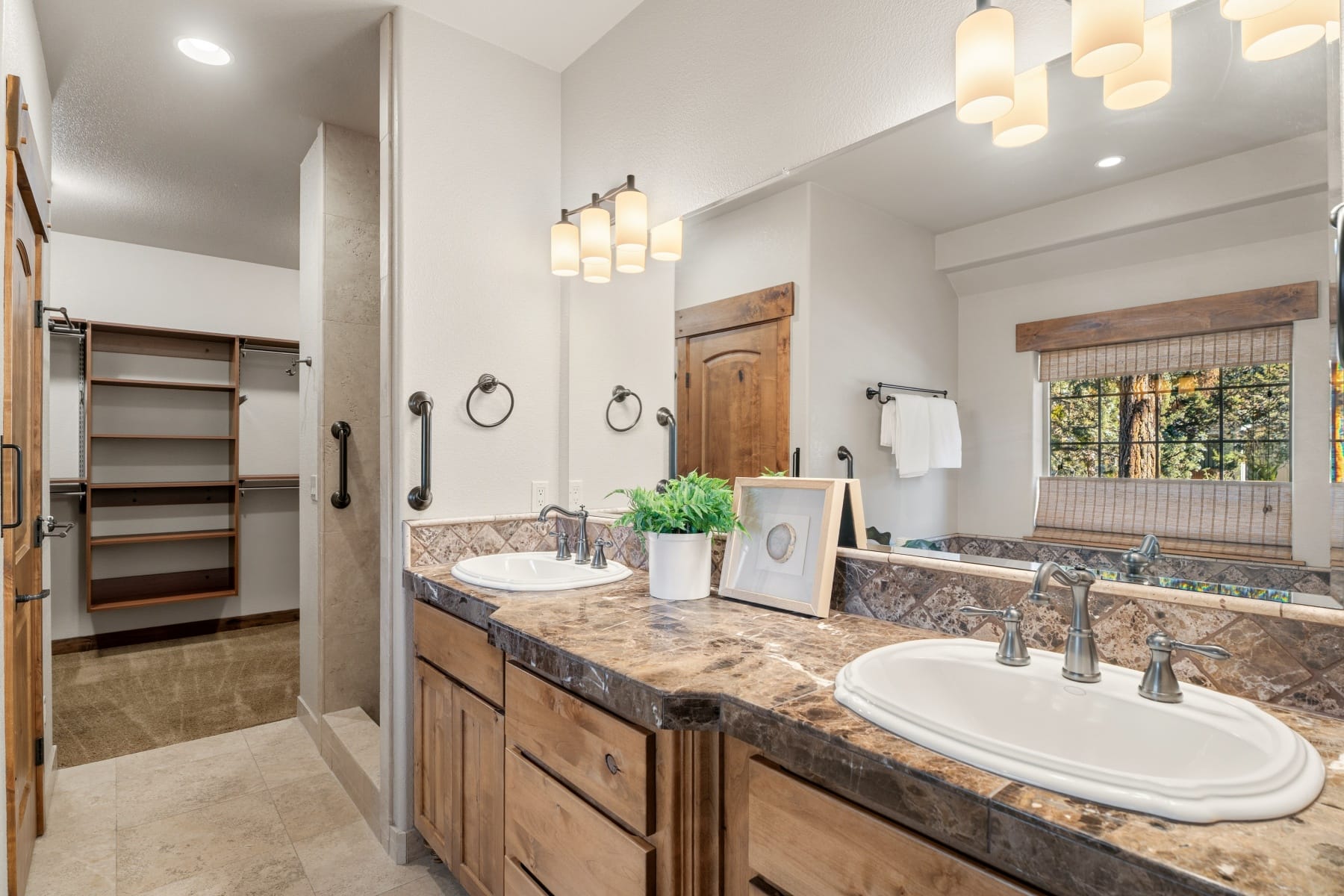  861 NW Yosemite Drive Bend, OR 97703 - 物件實景