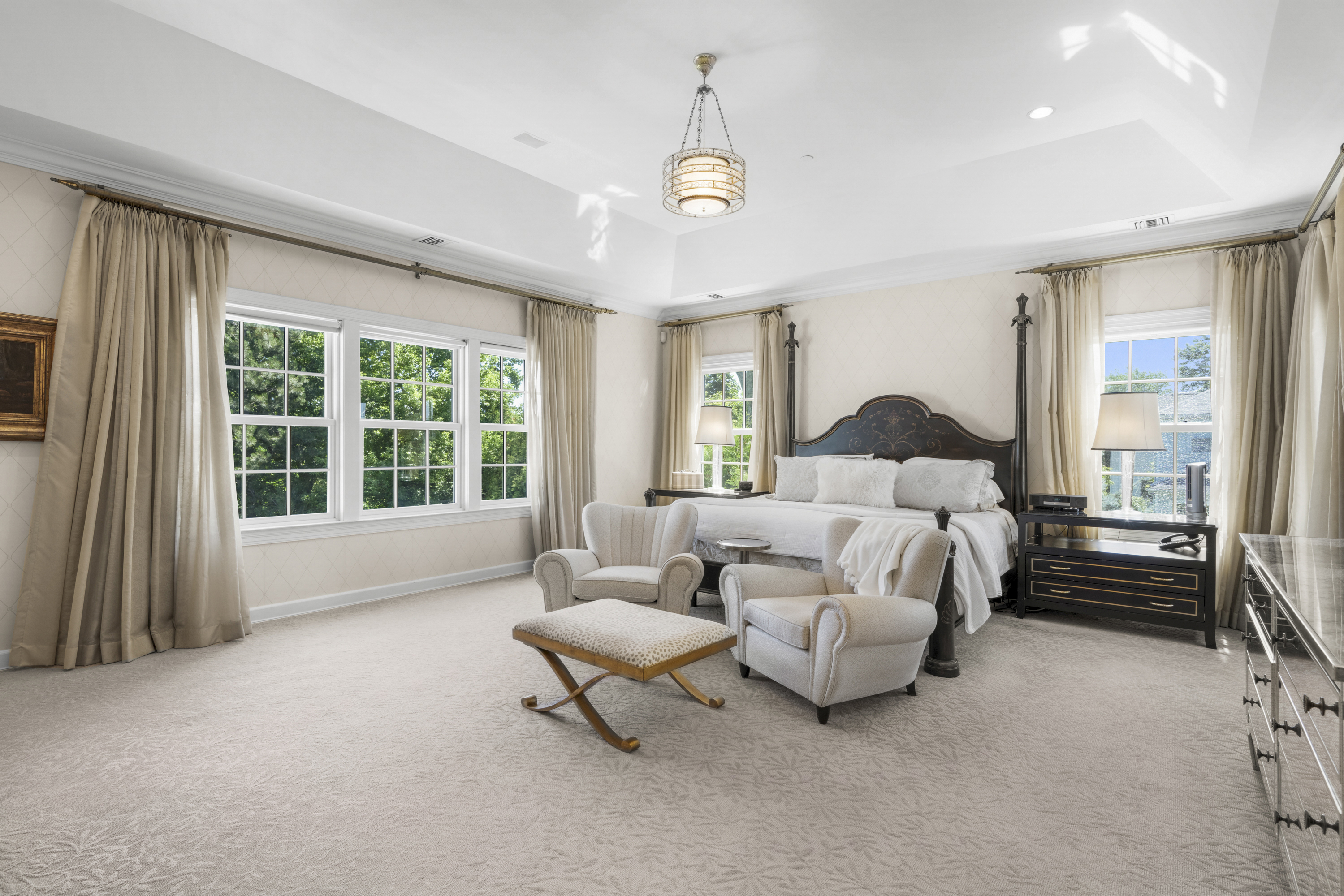  Elegant Larchmont Colonial - 物件實景