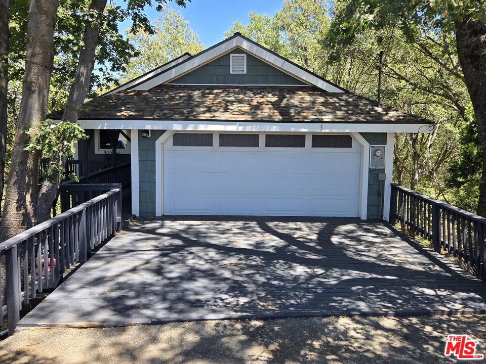 Crestline, California, 92325, United States, 5 Bedrooms Bedrooms, ,3 BathroomsBathrooms,Residential,For Sale,1907137