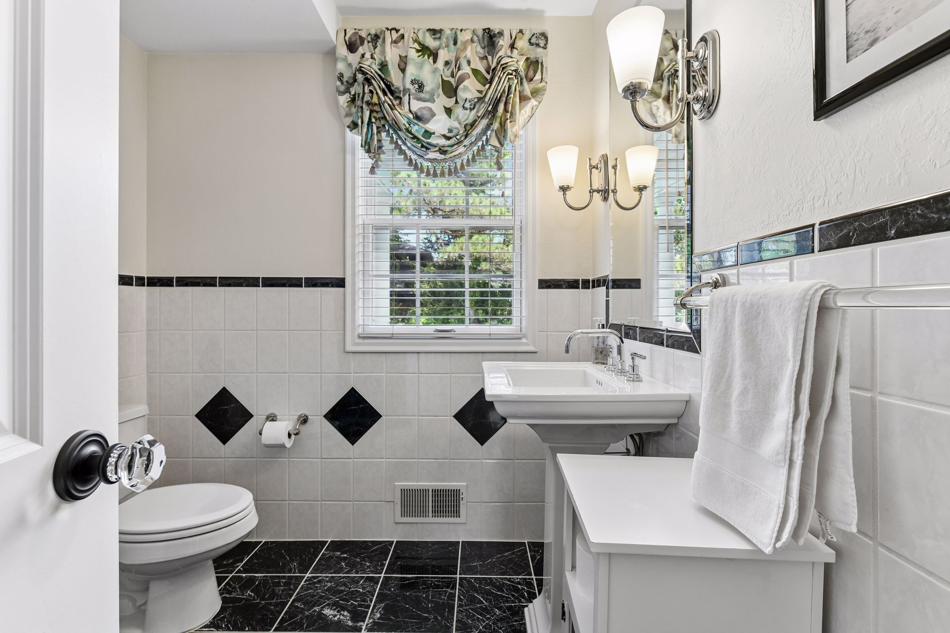  A Rare Opportunity in Wayzata