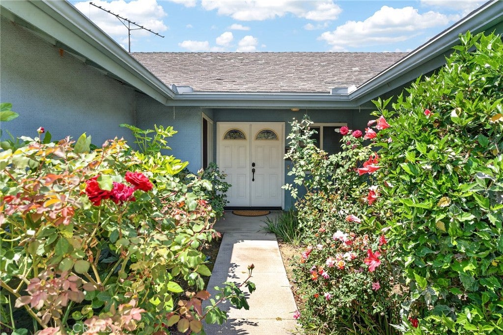 Redlands, California, 92373, United States, 4 Bedrooms Bedrooms, ,2 BathroomsBathrooms,Residential,For Sale,2048890