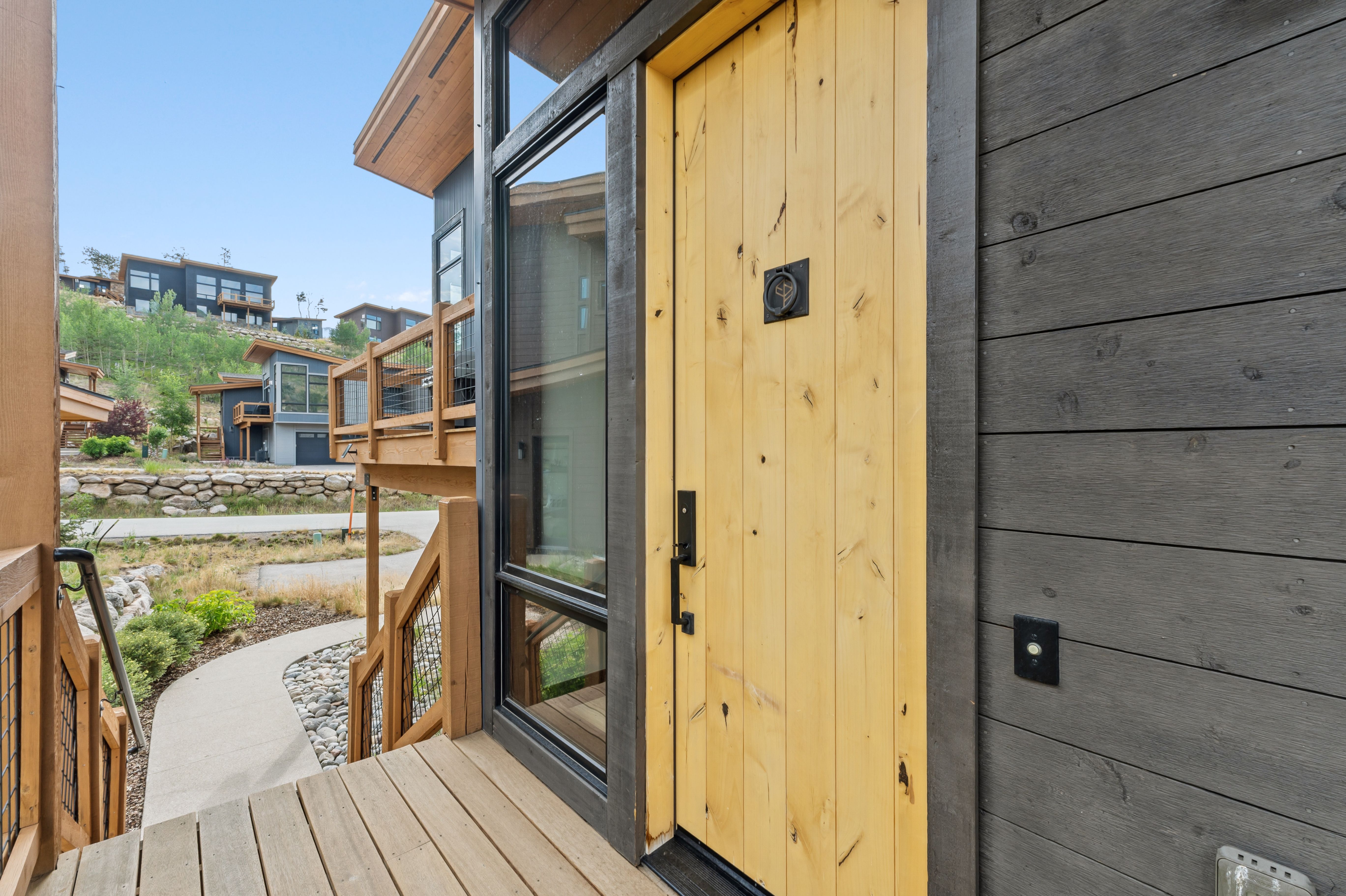  Beautifully Furnished Duplex in Highly Sought After Summit Sky Ranch Community - 物件實景