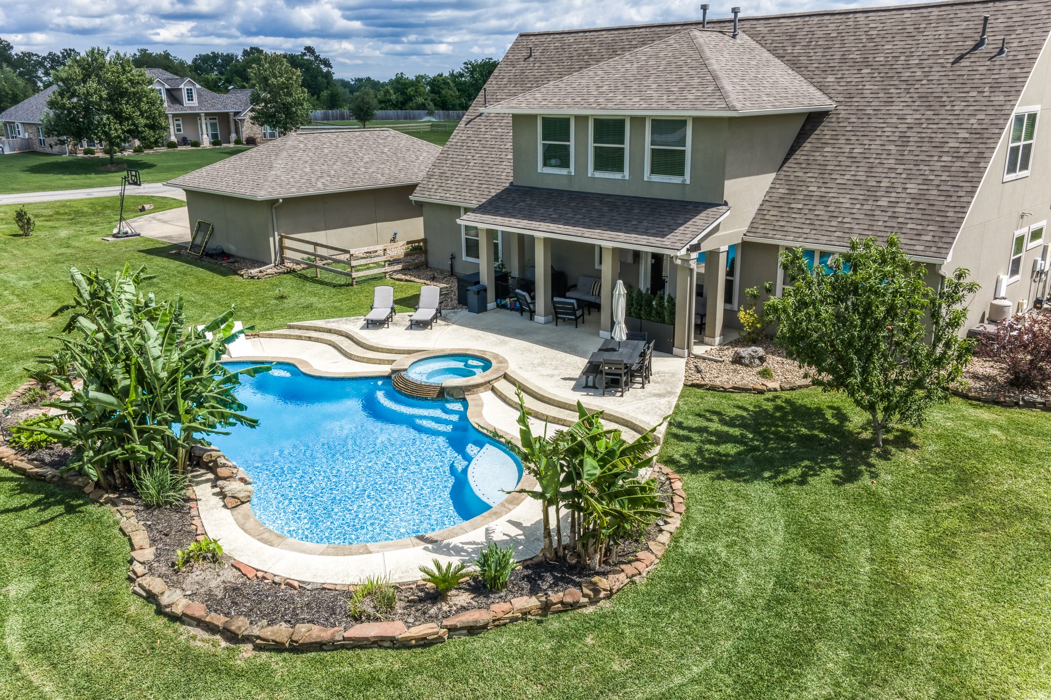  586 Ruby Drive, Bellville, TX, 77418 - 物件實景
