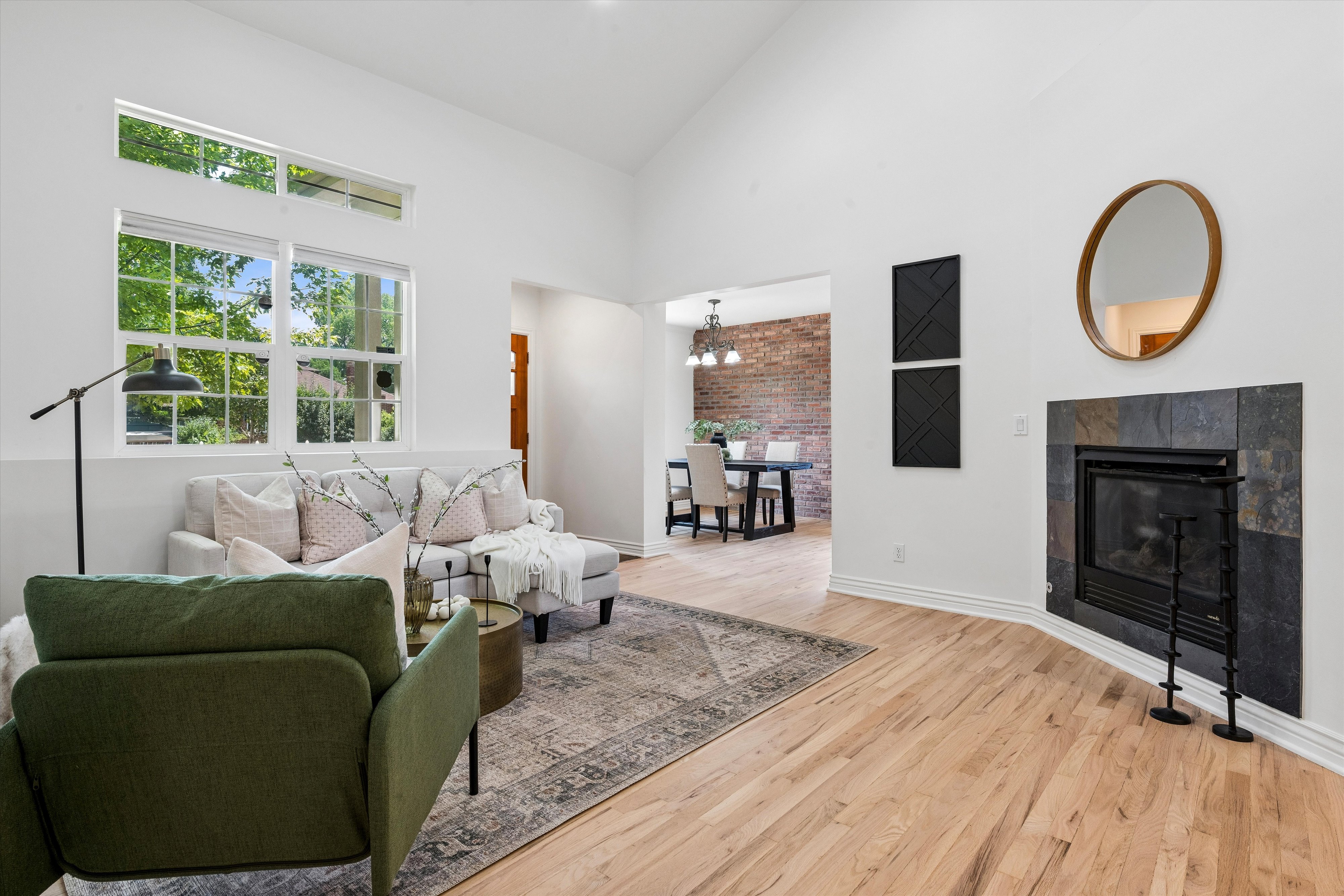  Offers an exceptional combination of space, flexibility, and convenience - 物件實景
