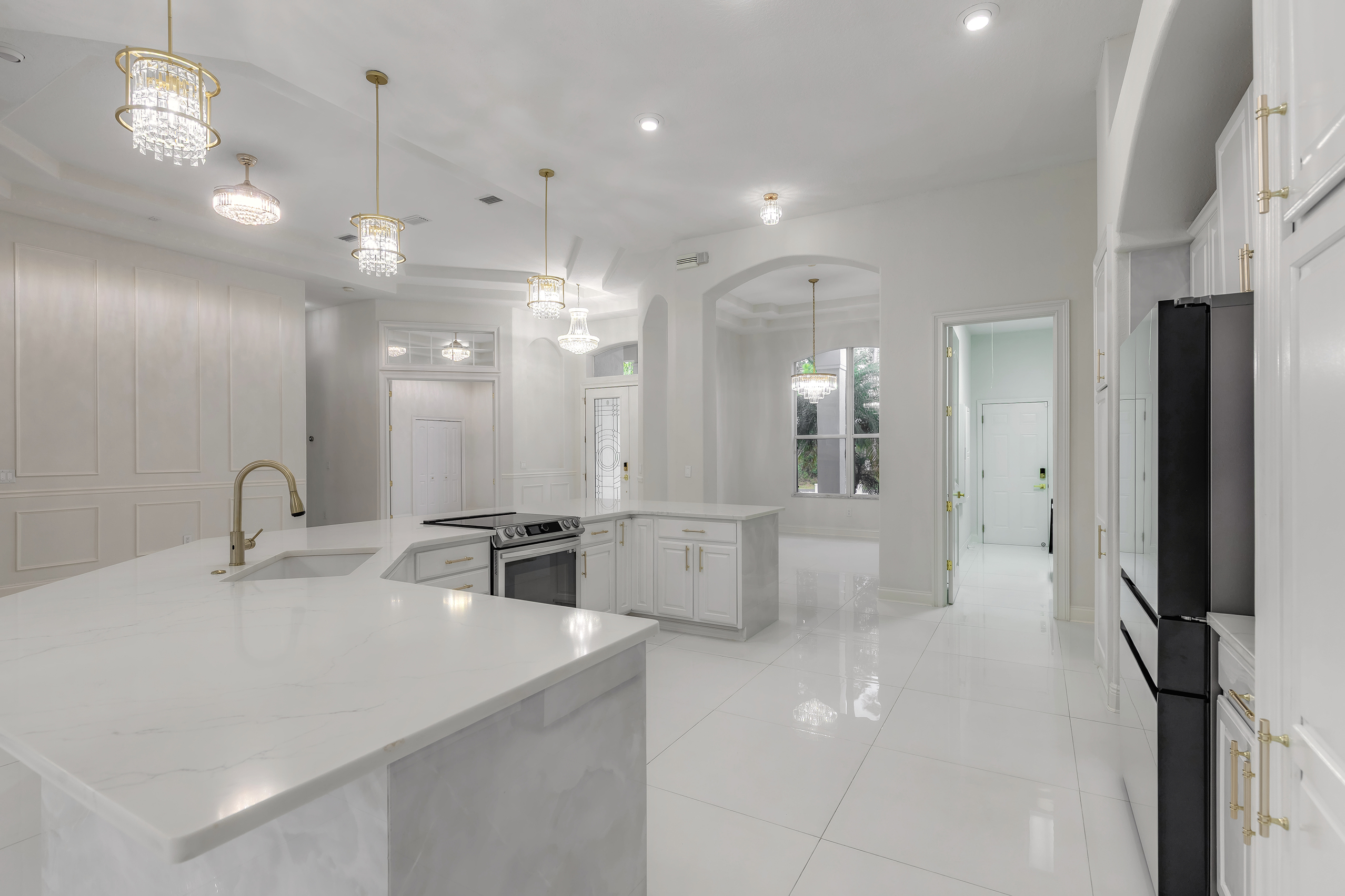 Daytona Beach, Florida, 32124, United States, 5 Bedrooms Bedrooms, ,4 BathroomsBathrooms,Residential,For Sale,2006264