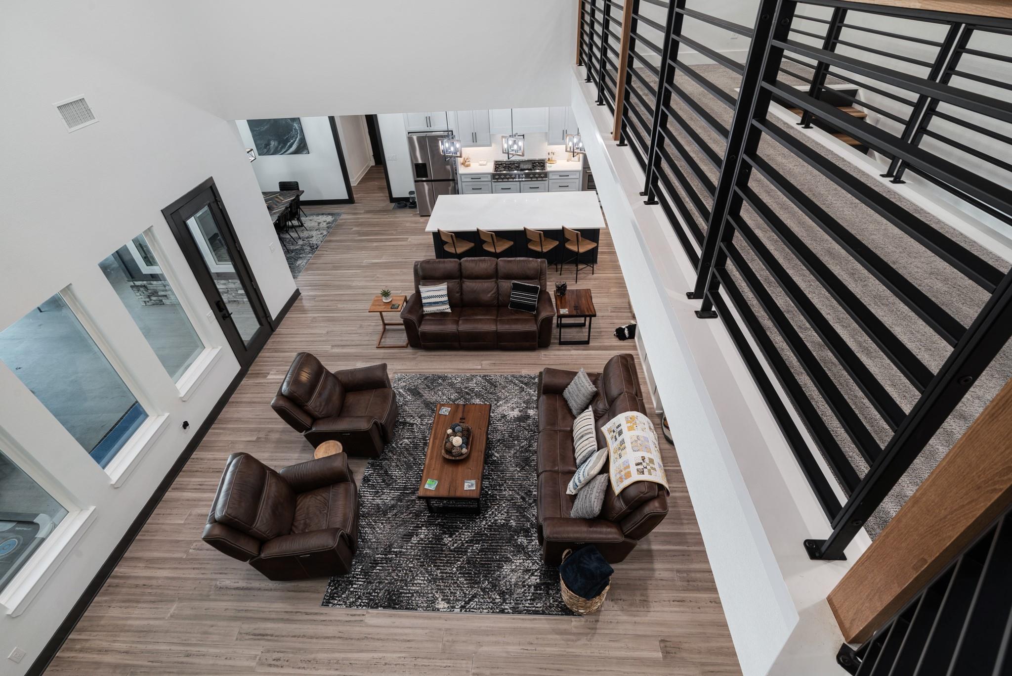 Paris, Texas, 75462, United States, 6 Bedrooms Bedrooms, ,5 BathroomsBathrooms,Residential,For Sale,1982546